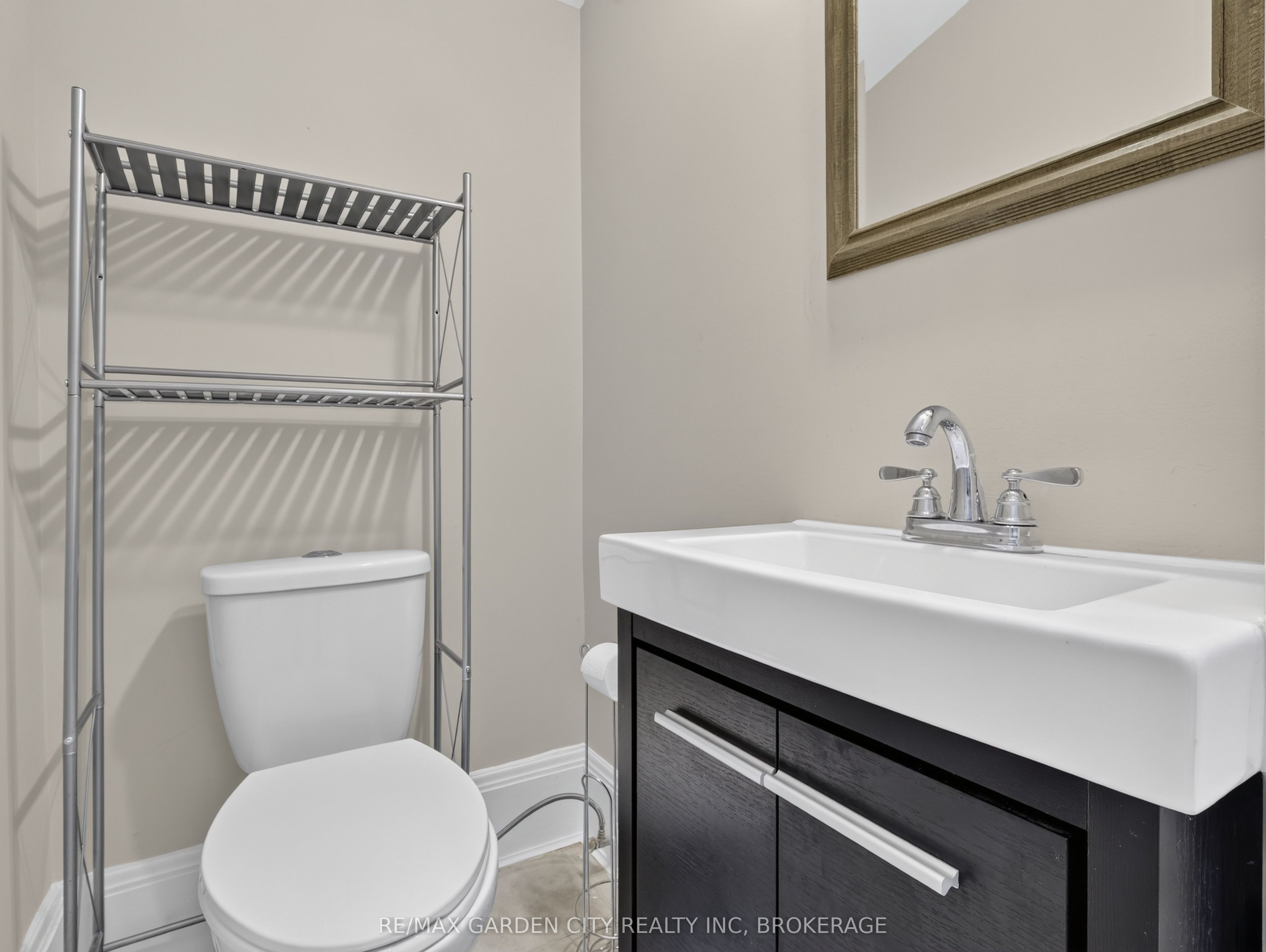 15 Catherine Street Property Photo 14