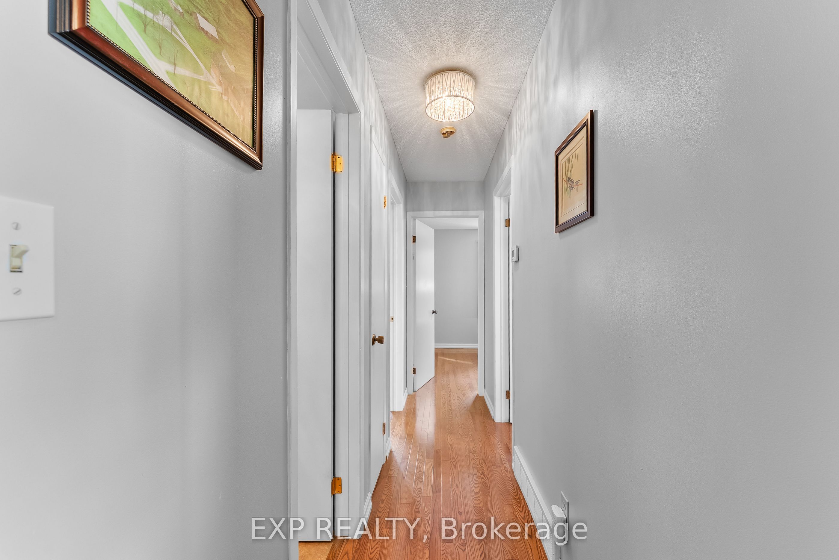 36 Vintage Crescent Property Photo 11