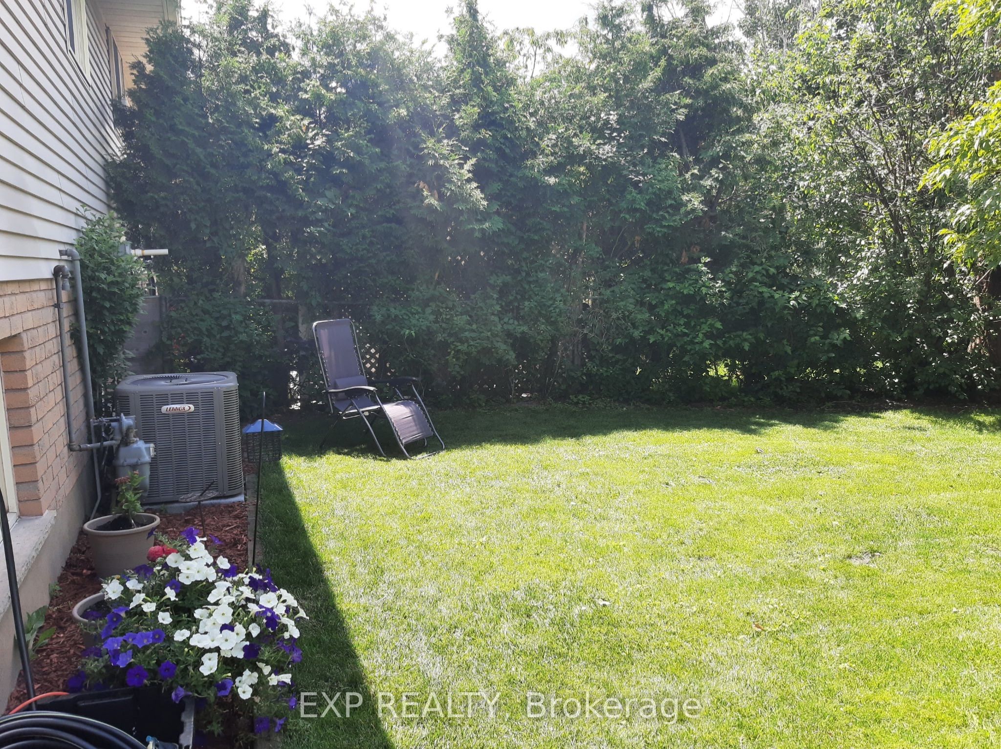 36 Vintage Crescent Property Photo 30