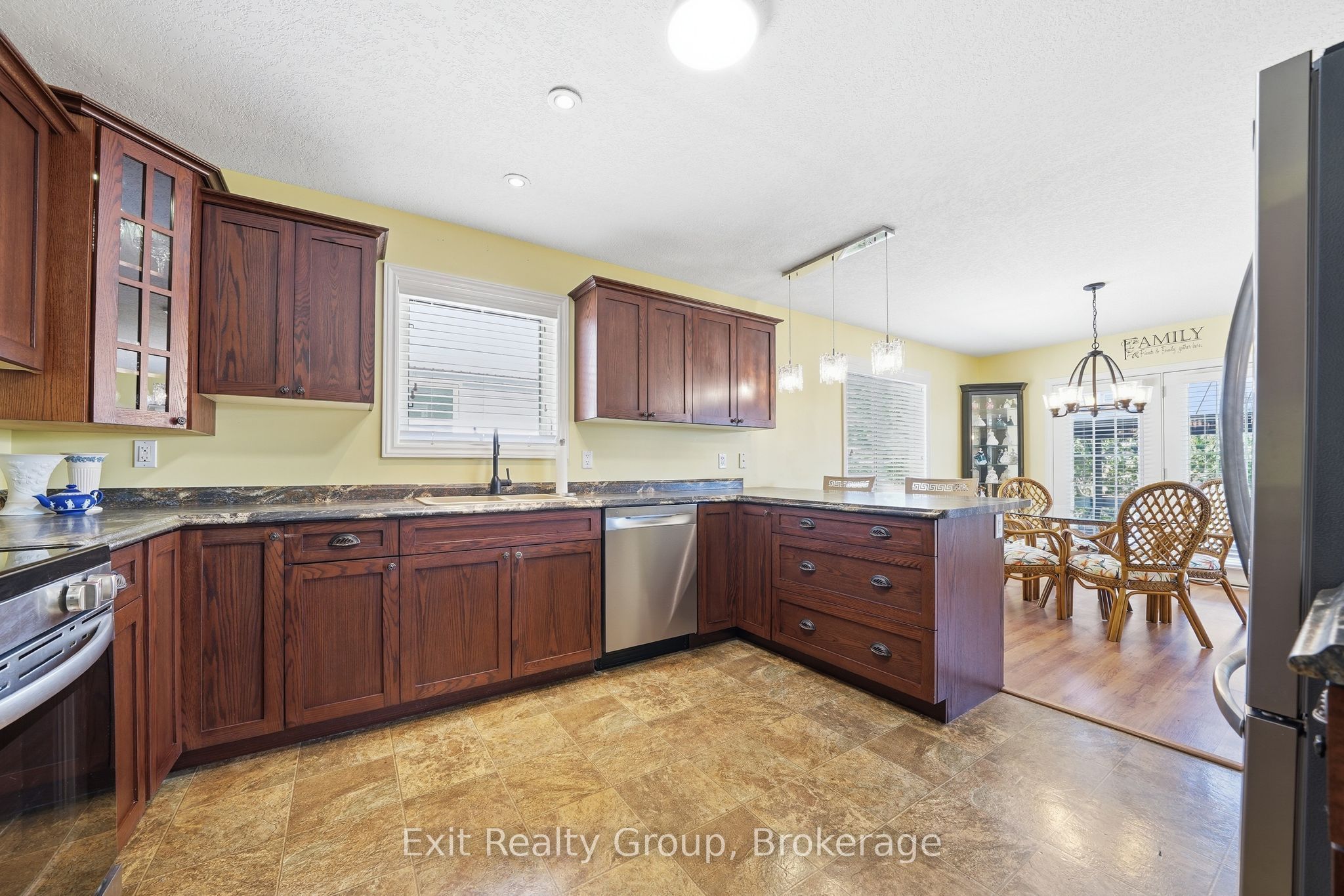 23 Mount Grove Crescent Property Photo 17