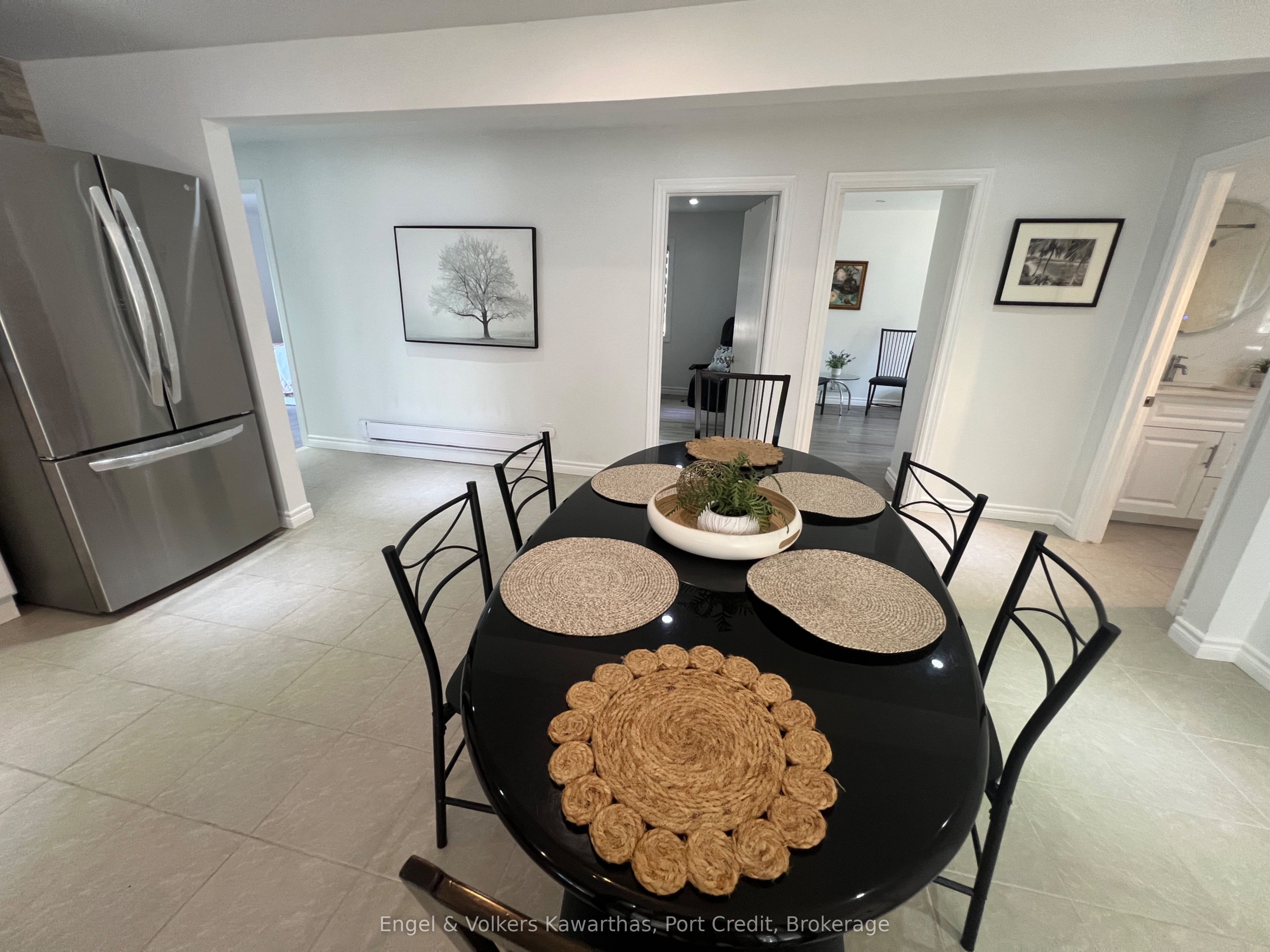 1161 Connaught Drive Property Photo 14