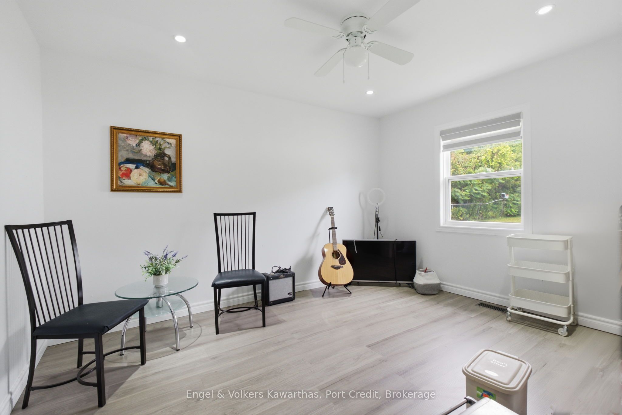 1161 Connaught Drive Property Photo 16