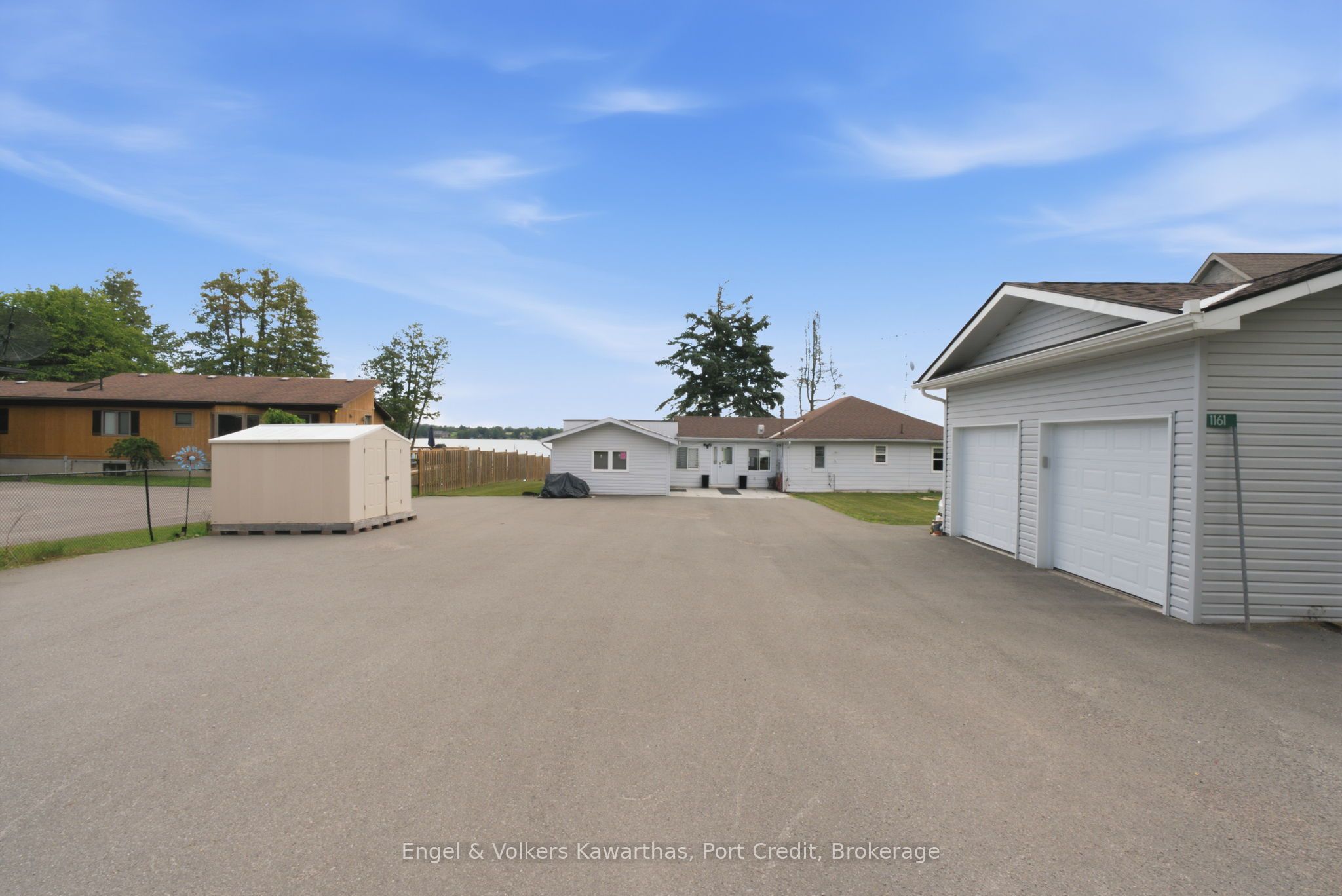 1161 Connaught Drive Property Photo 39