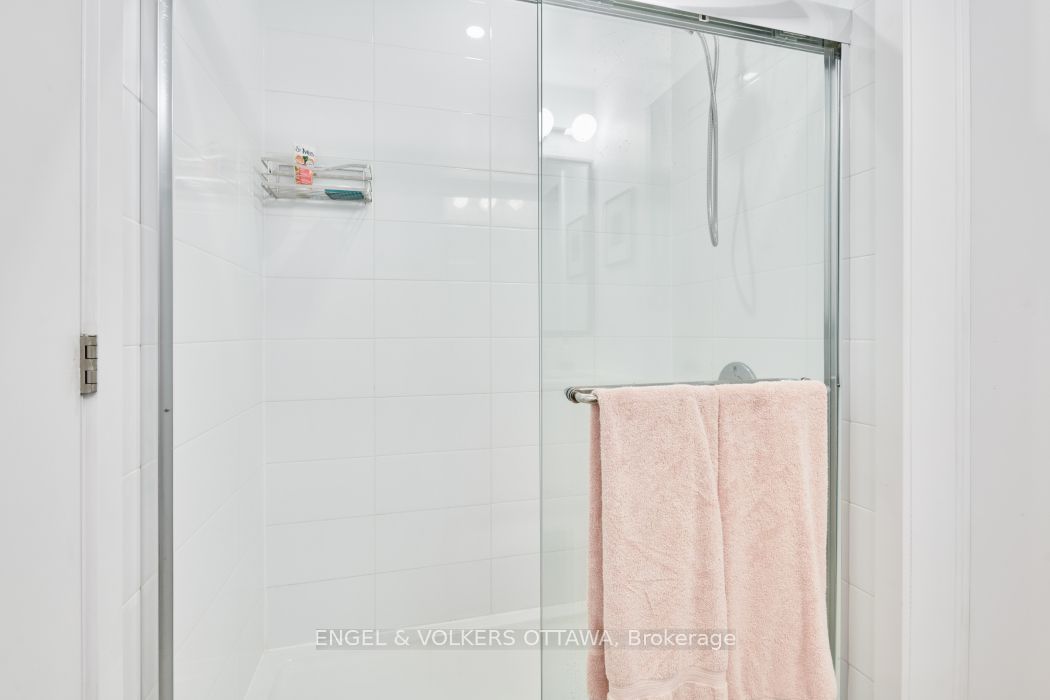 98 Richmond Road 211 Property Photo 18