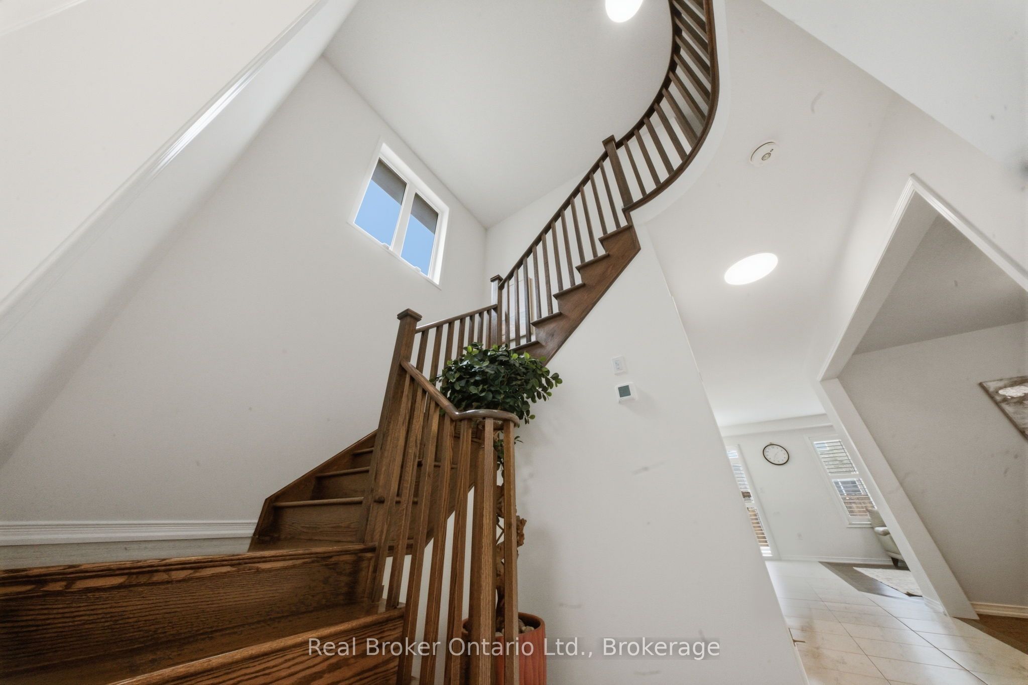 109 Longboat Run Property Photo 4