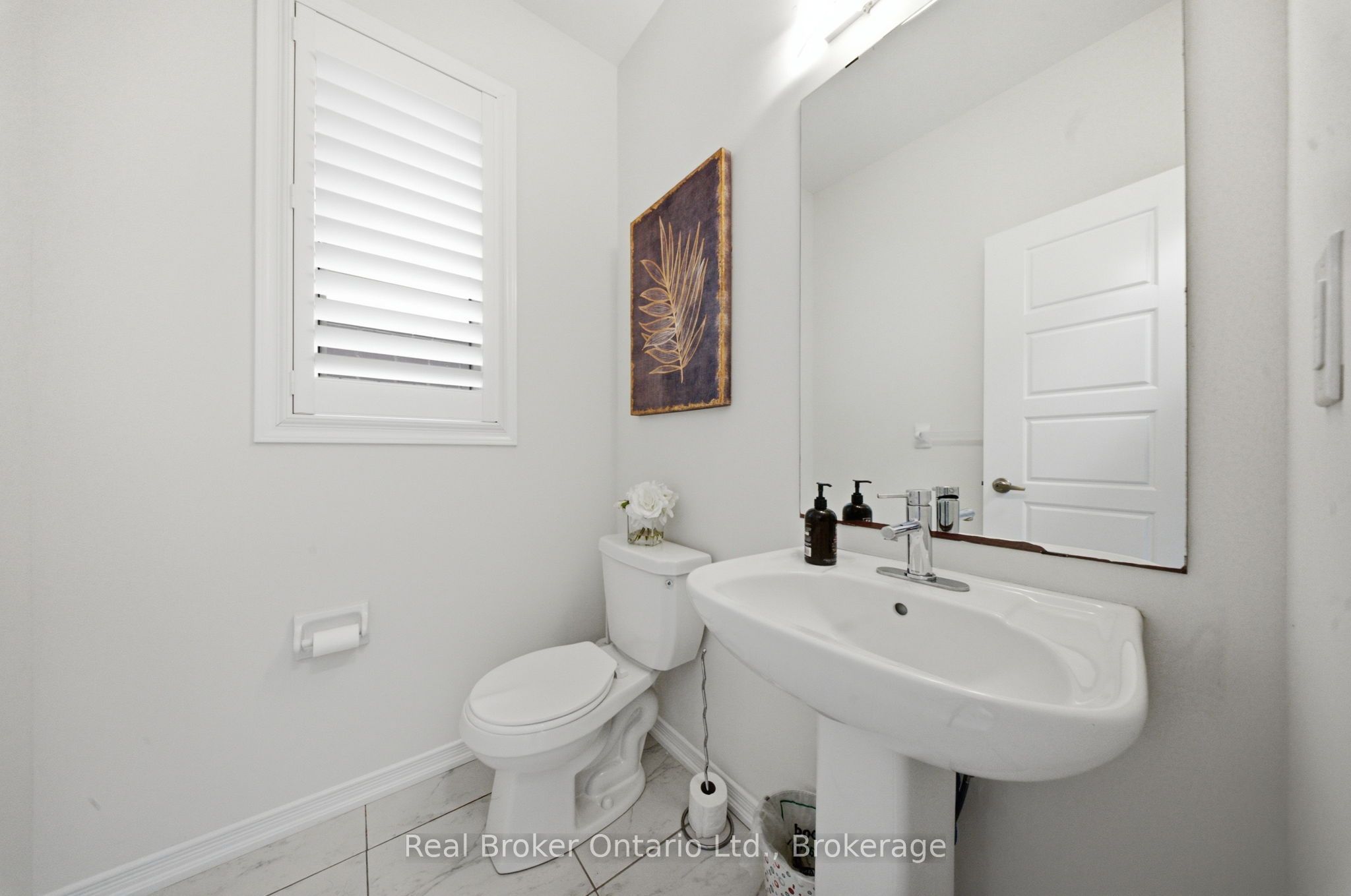 109 Longboat Run Property Photo 5
