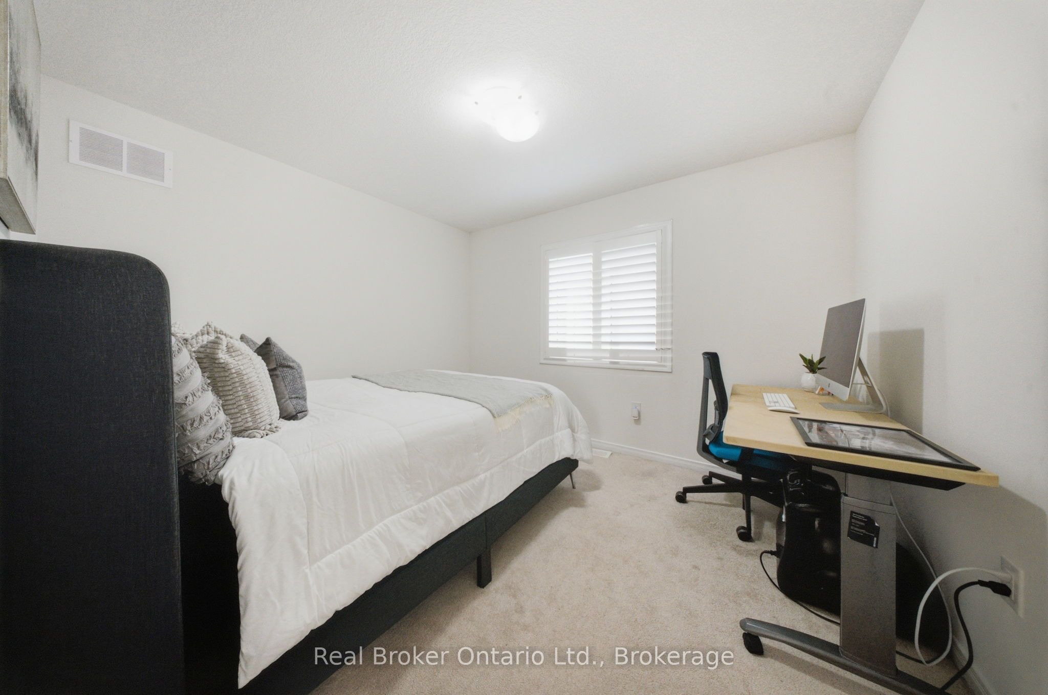 109 Longboat Run Property Photo 28