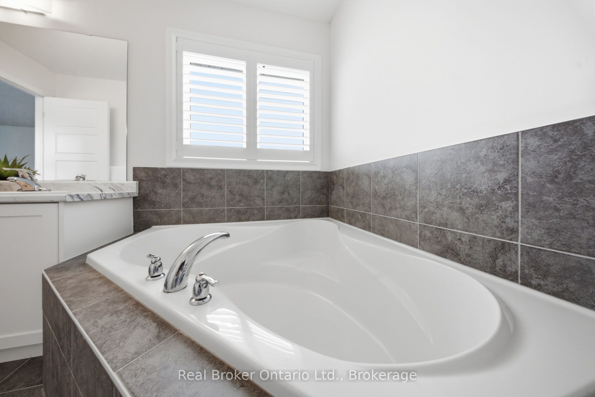 109 Longboat Run Property Photo 34