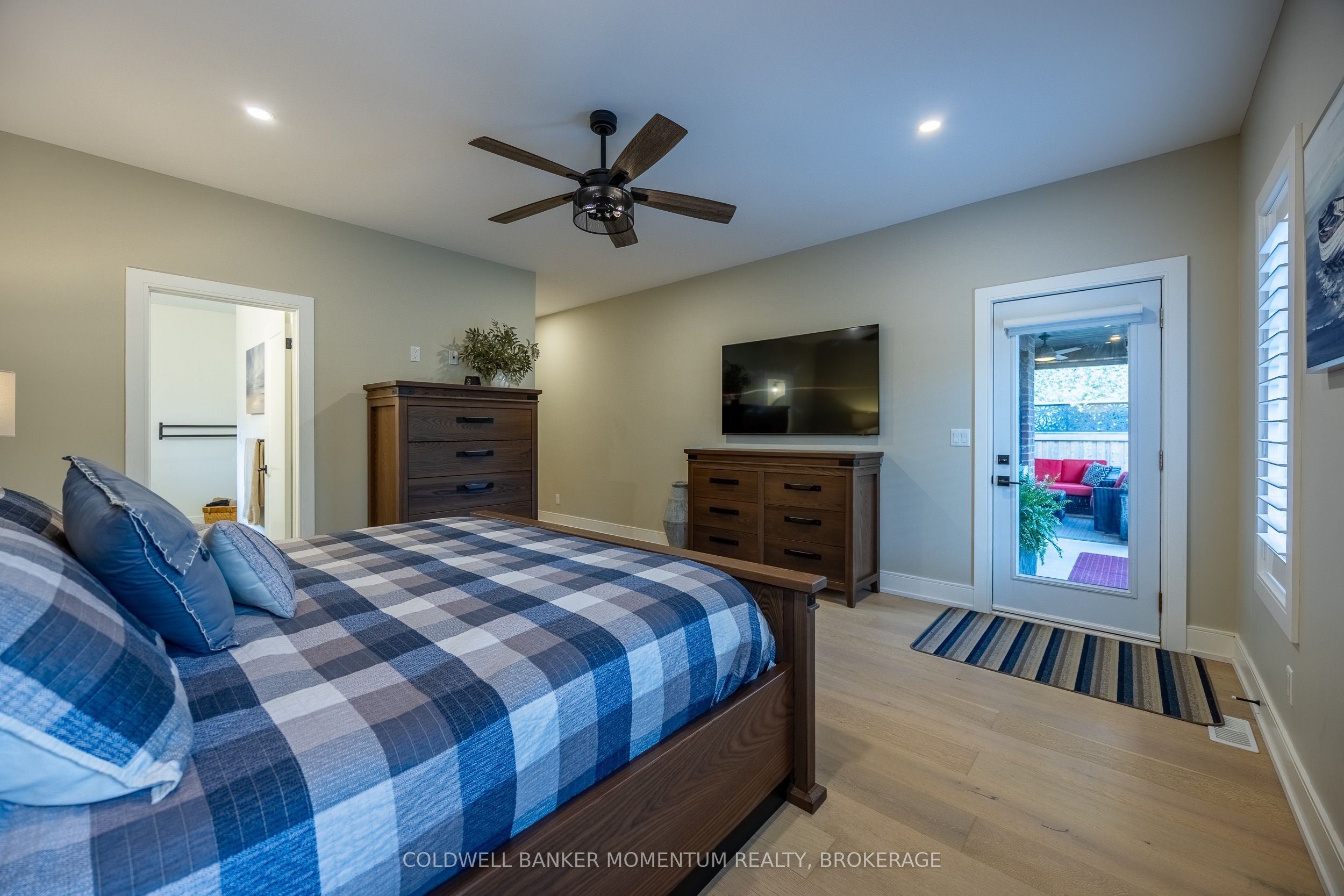 139 New Lakeshore Road Property Photo 33