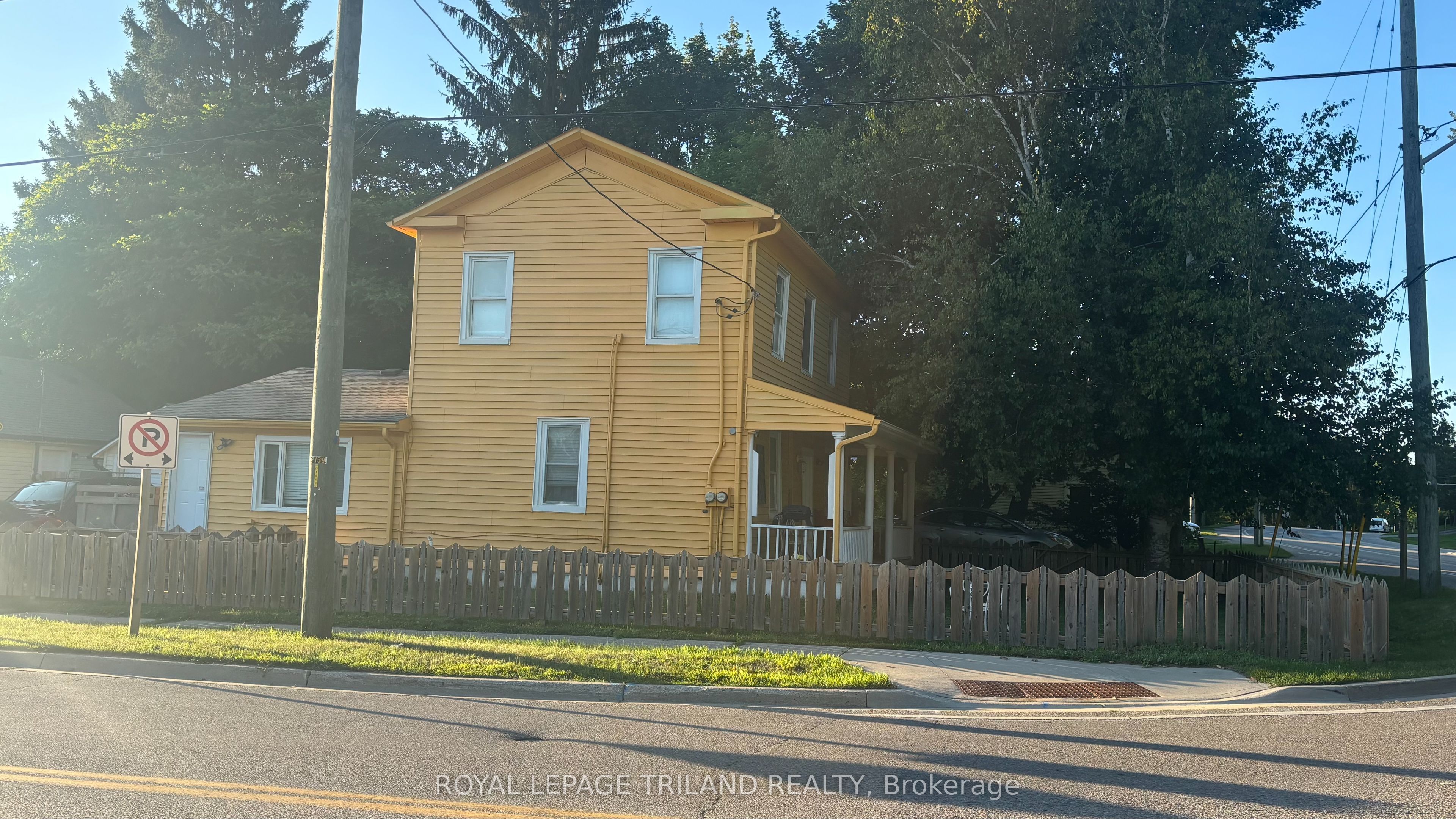 4597 Sunset Drive Property Photo 1