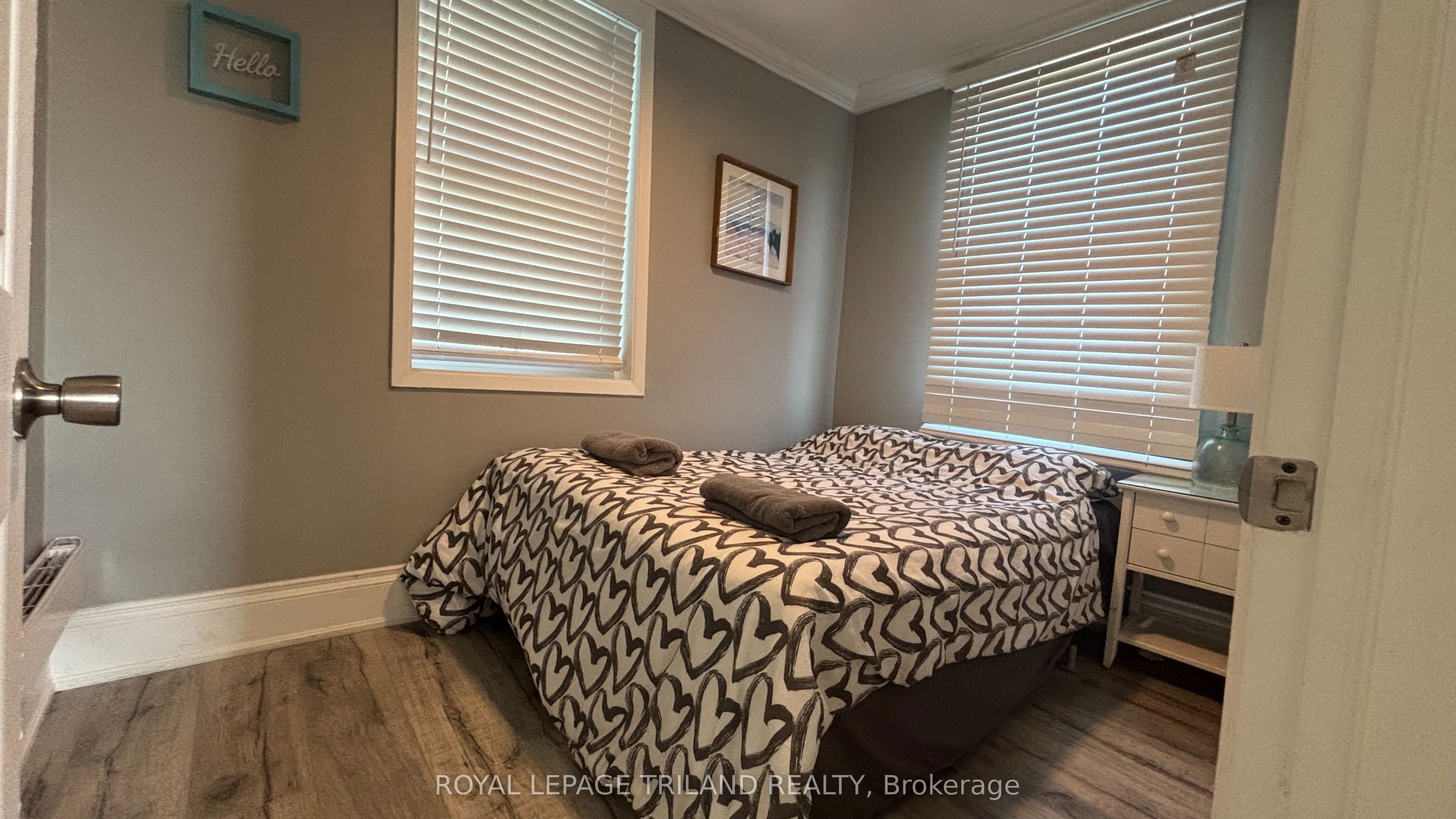 4597 Sunset Drive Property Photo 6