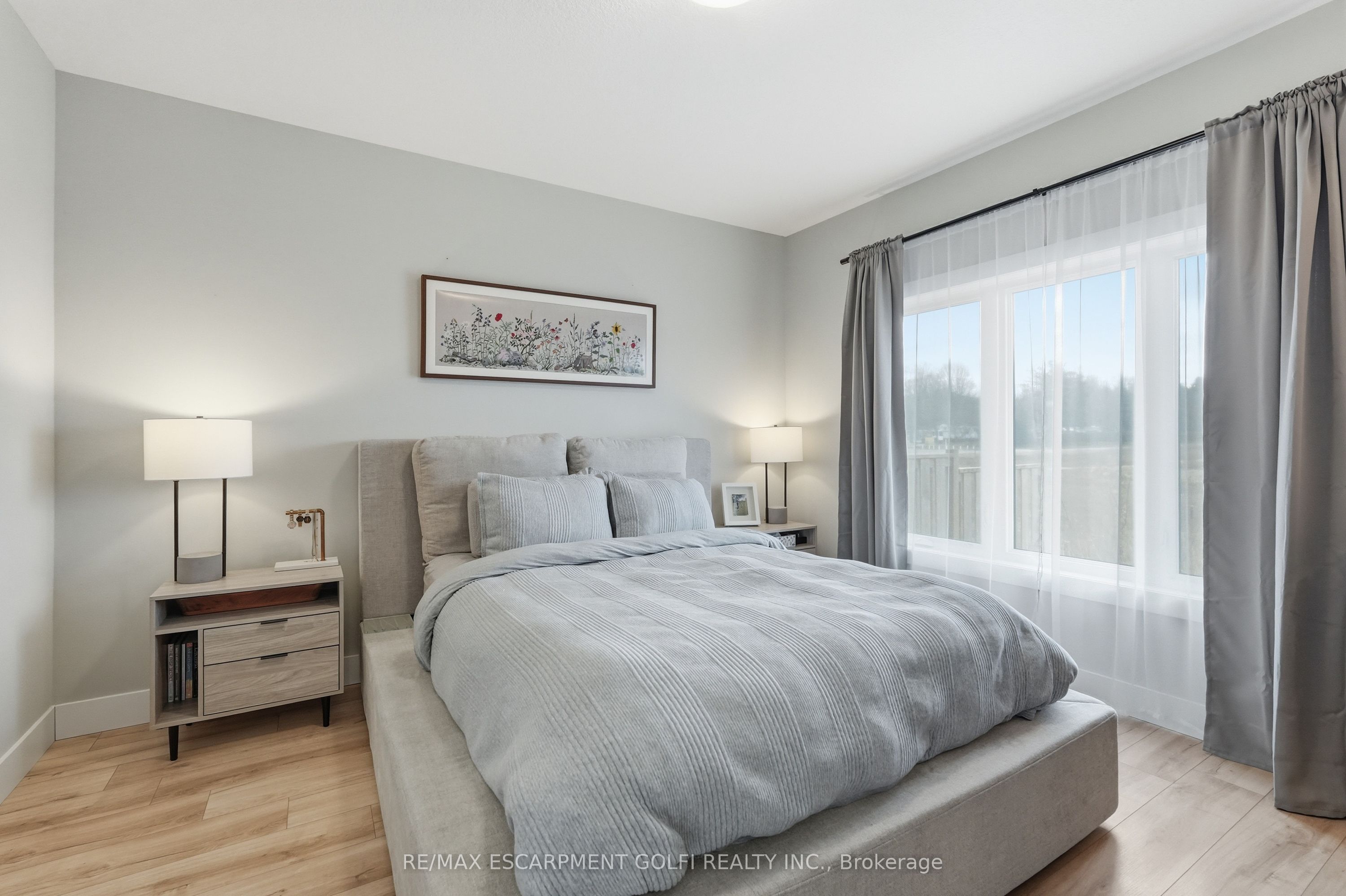 744 Nelson Street W 4 Property Photo 18