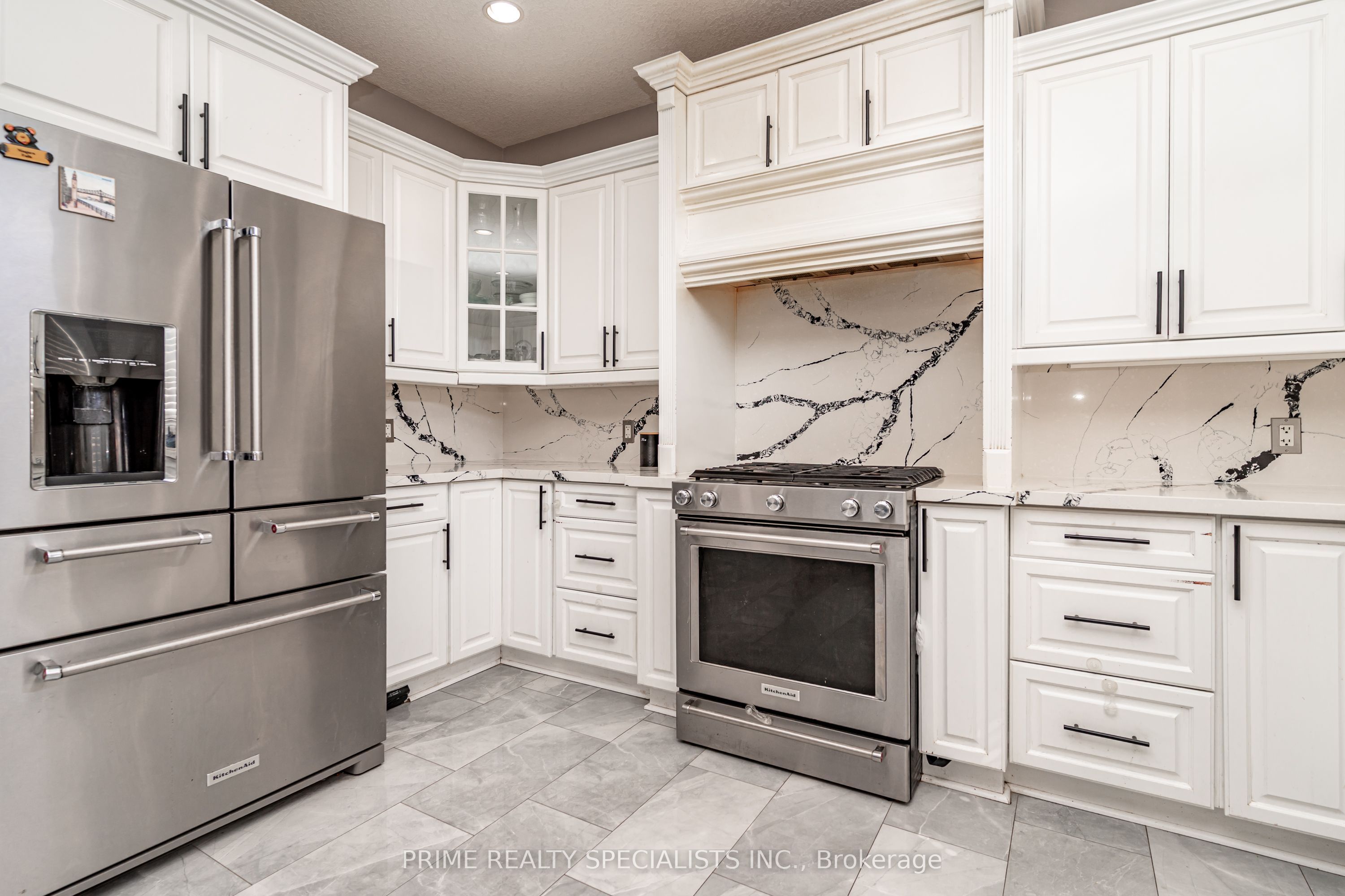 544 Lakeview Drive Property Photo 14