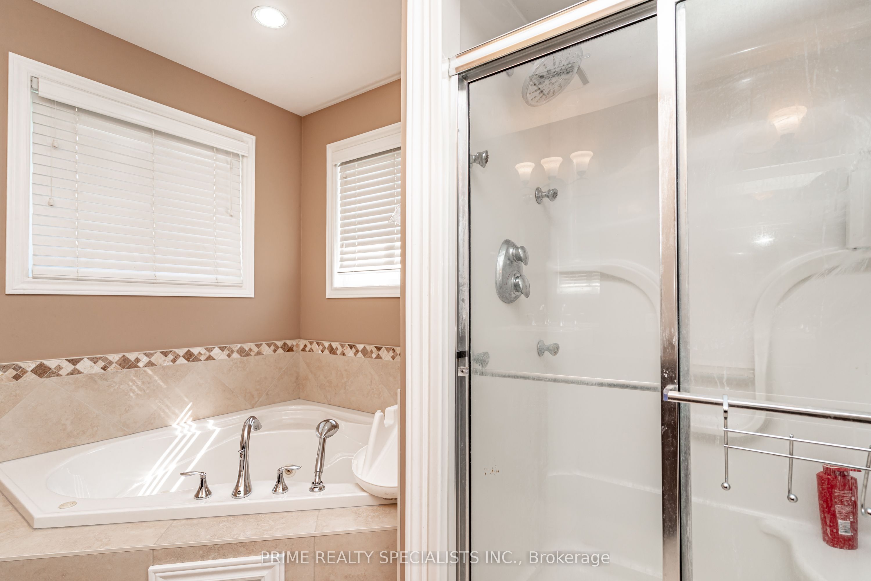 544 Lakeview Drive Property Photo 26