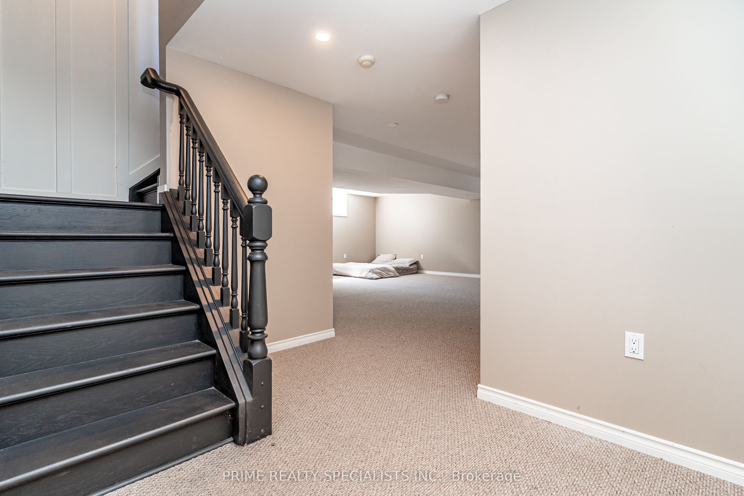 544 Lakeview Drive Property Photo 34