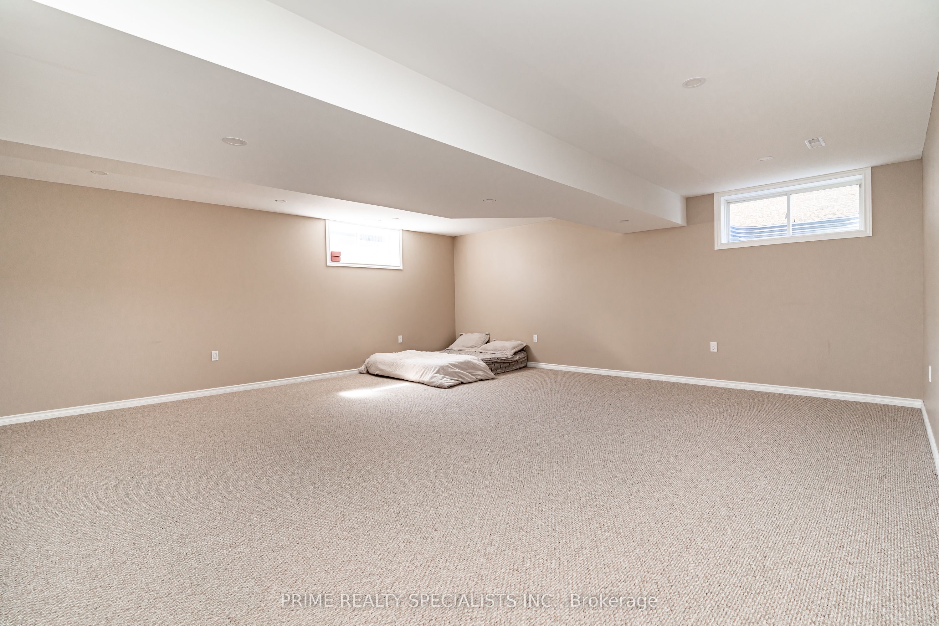 544 Lakeview Drive Property Photo 35
