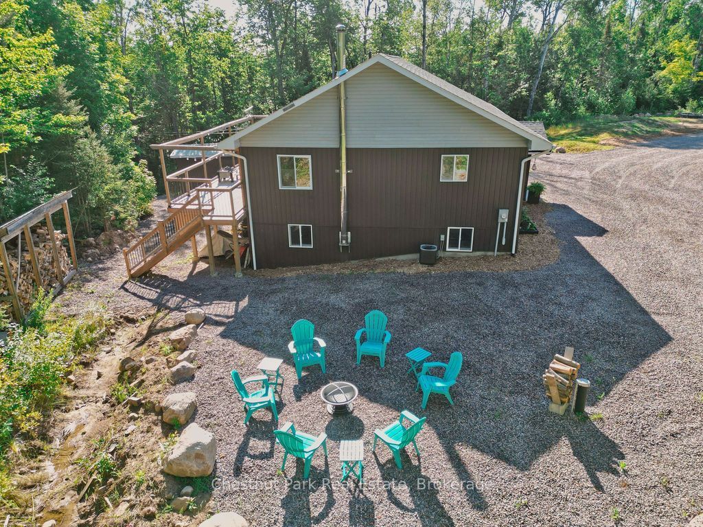 1170 Alderdale Road Property Photo 4