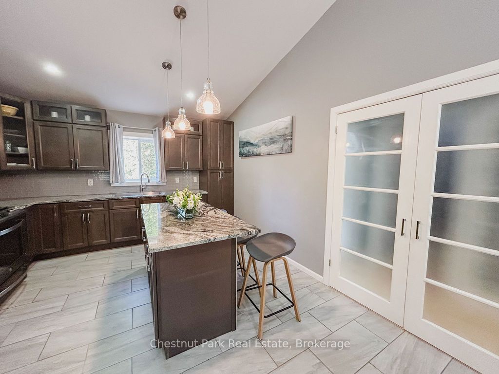 1170 Alderdale Road Property Photo 13