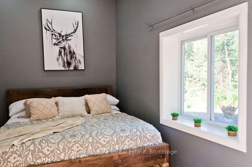 1170 Alderdale Road Property Photo 14