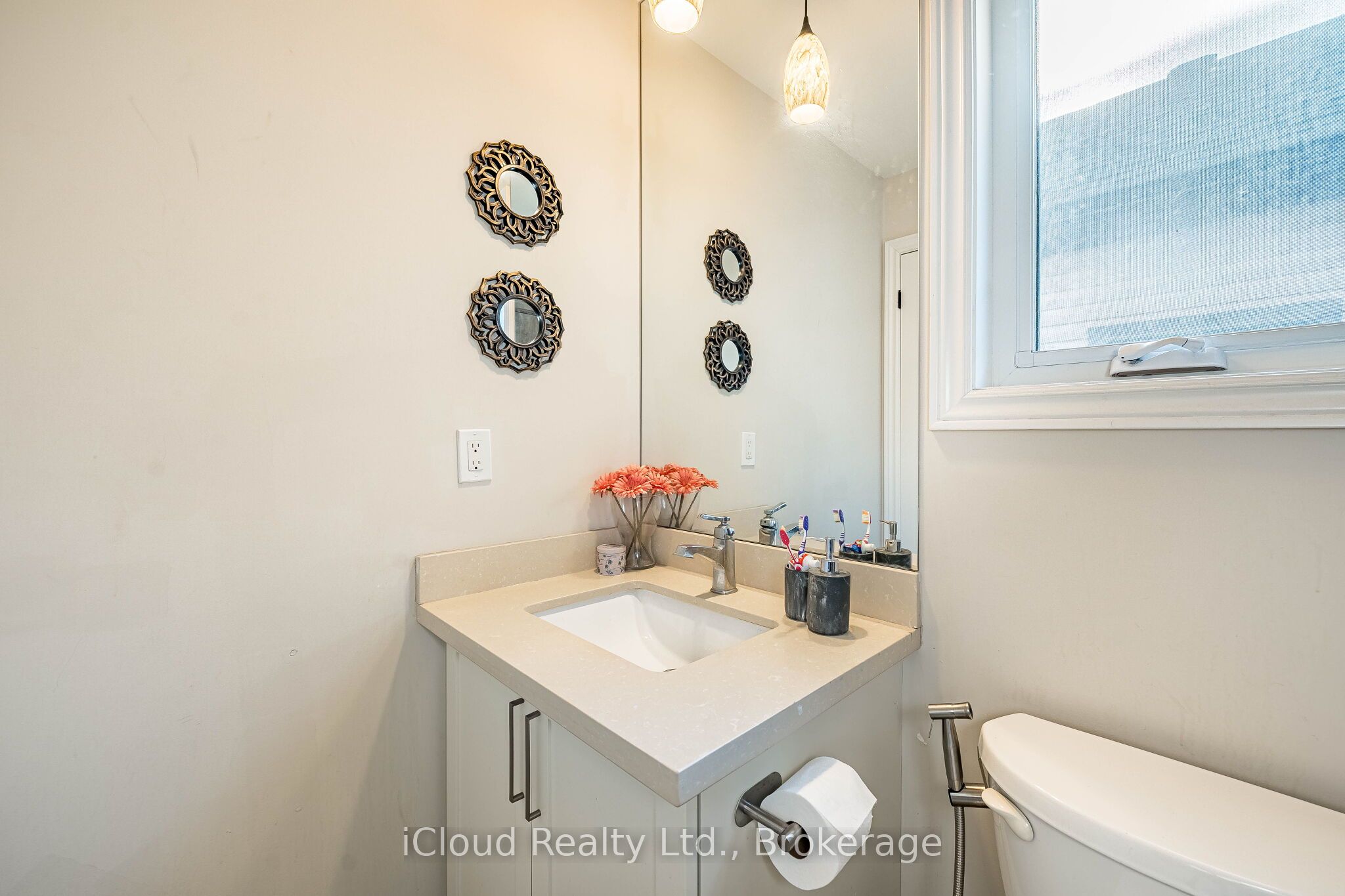235 Mead Avenue Property Photo 9