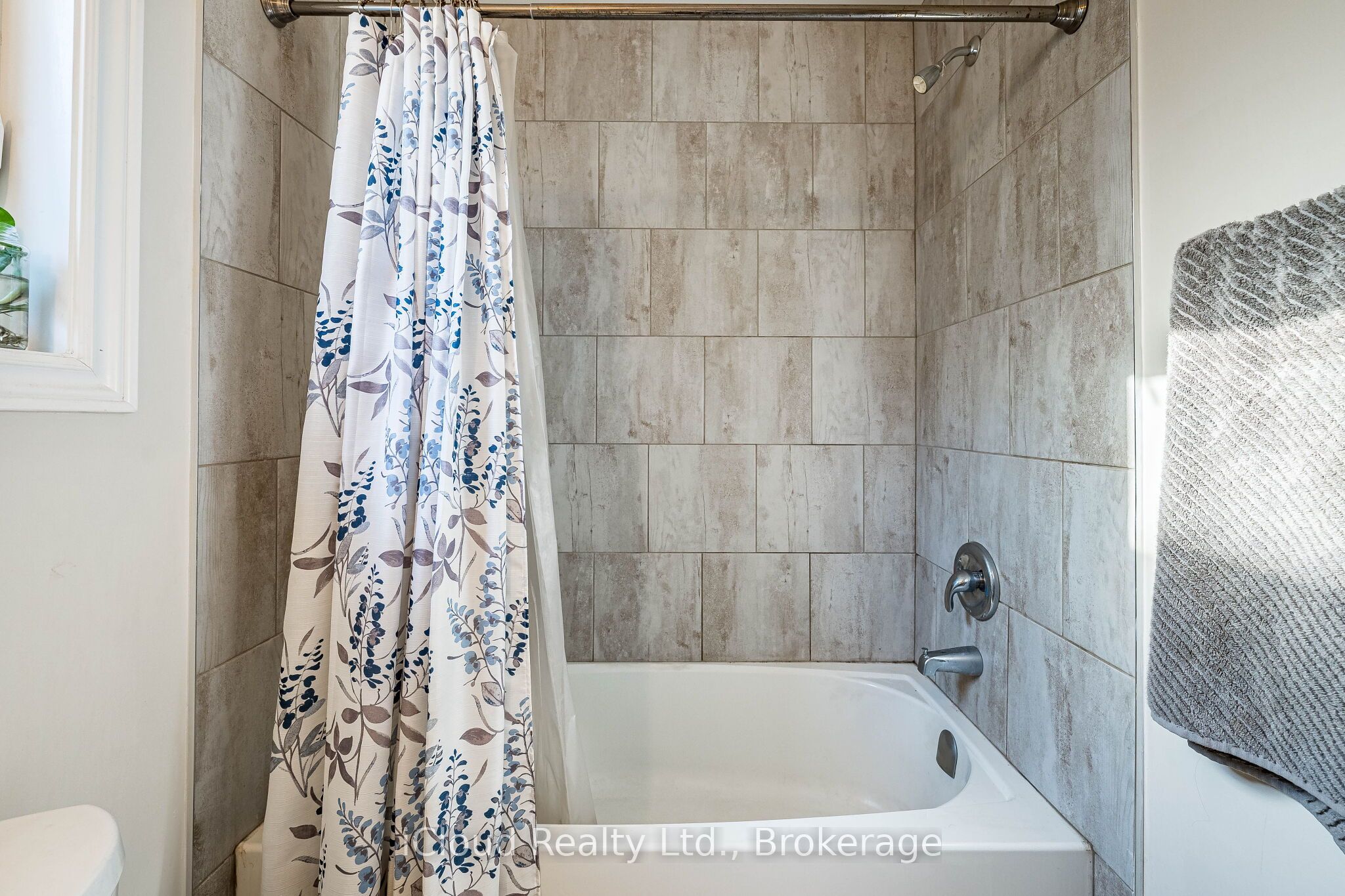 235 Mead Avenue Property Photo 25