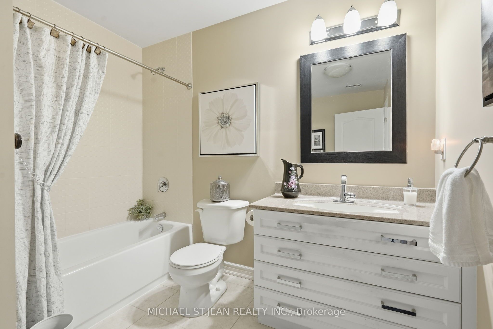 8111 Forest Glen Drive 521 Property Photo 19