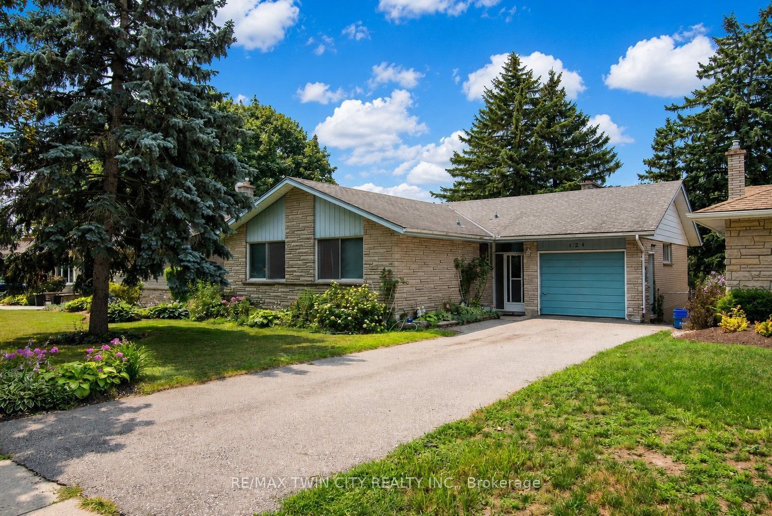 124 Carwood Avenue Property Photo 2