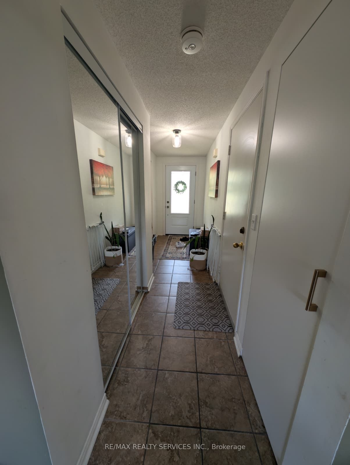 466 Bankside Drive Property Photo 1