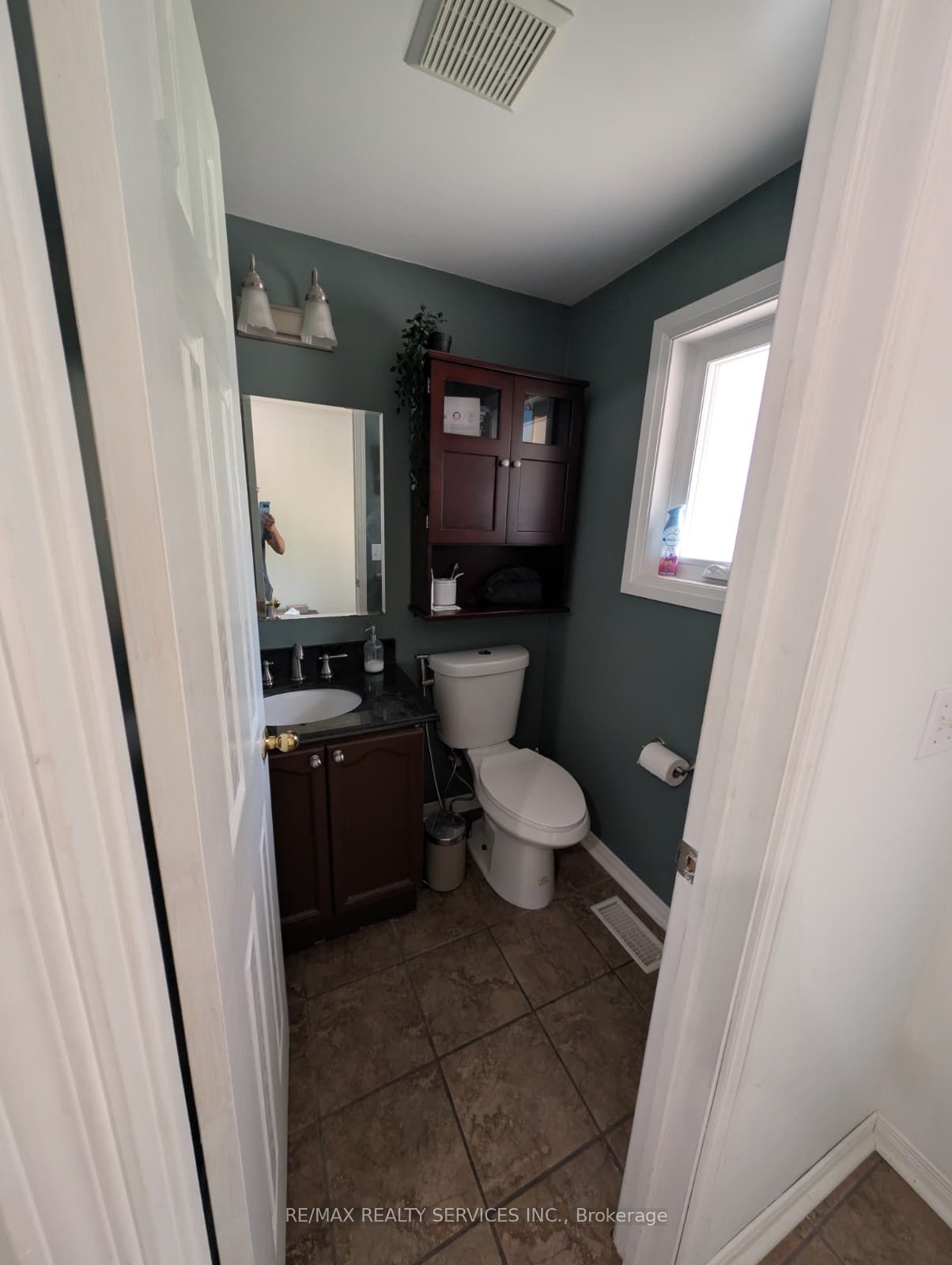 466 Bankside Drive Property Photo 22