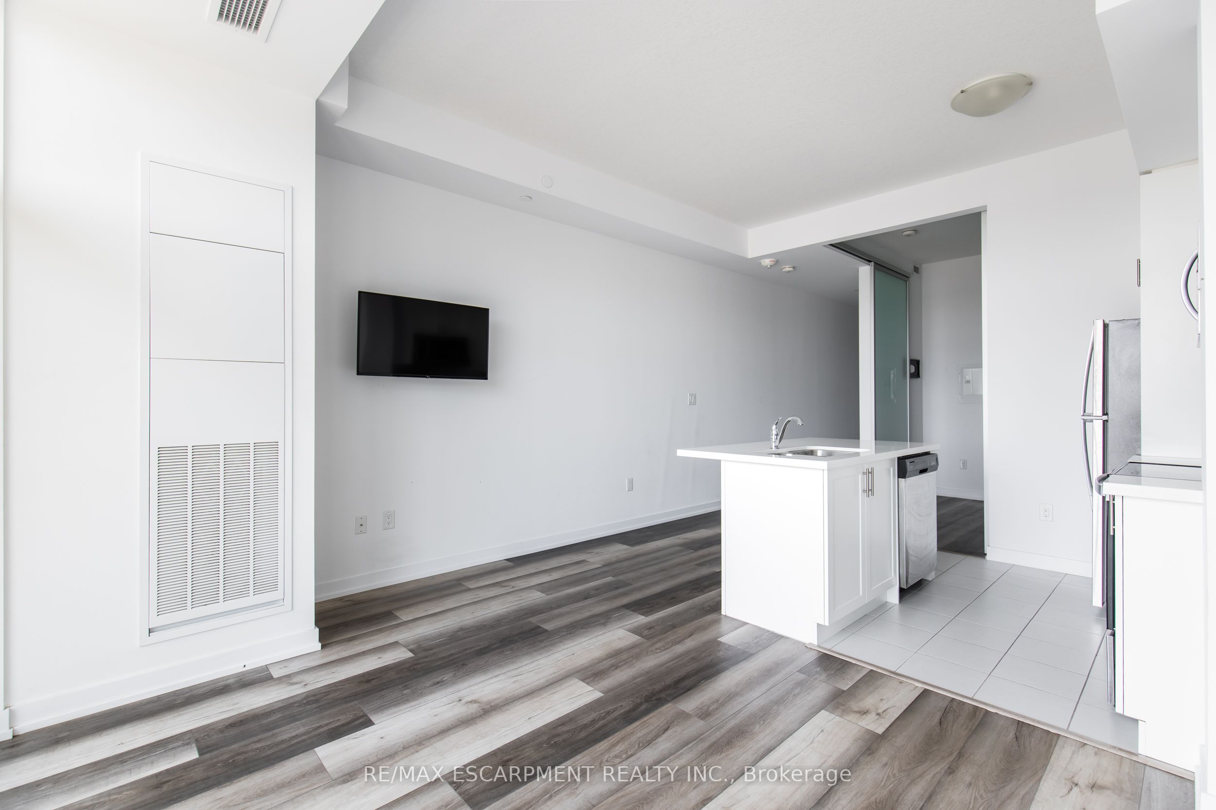 450 Dundas Street E 416 Property Photo 14