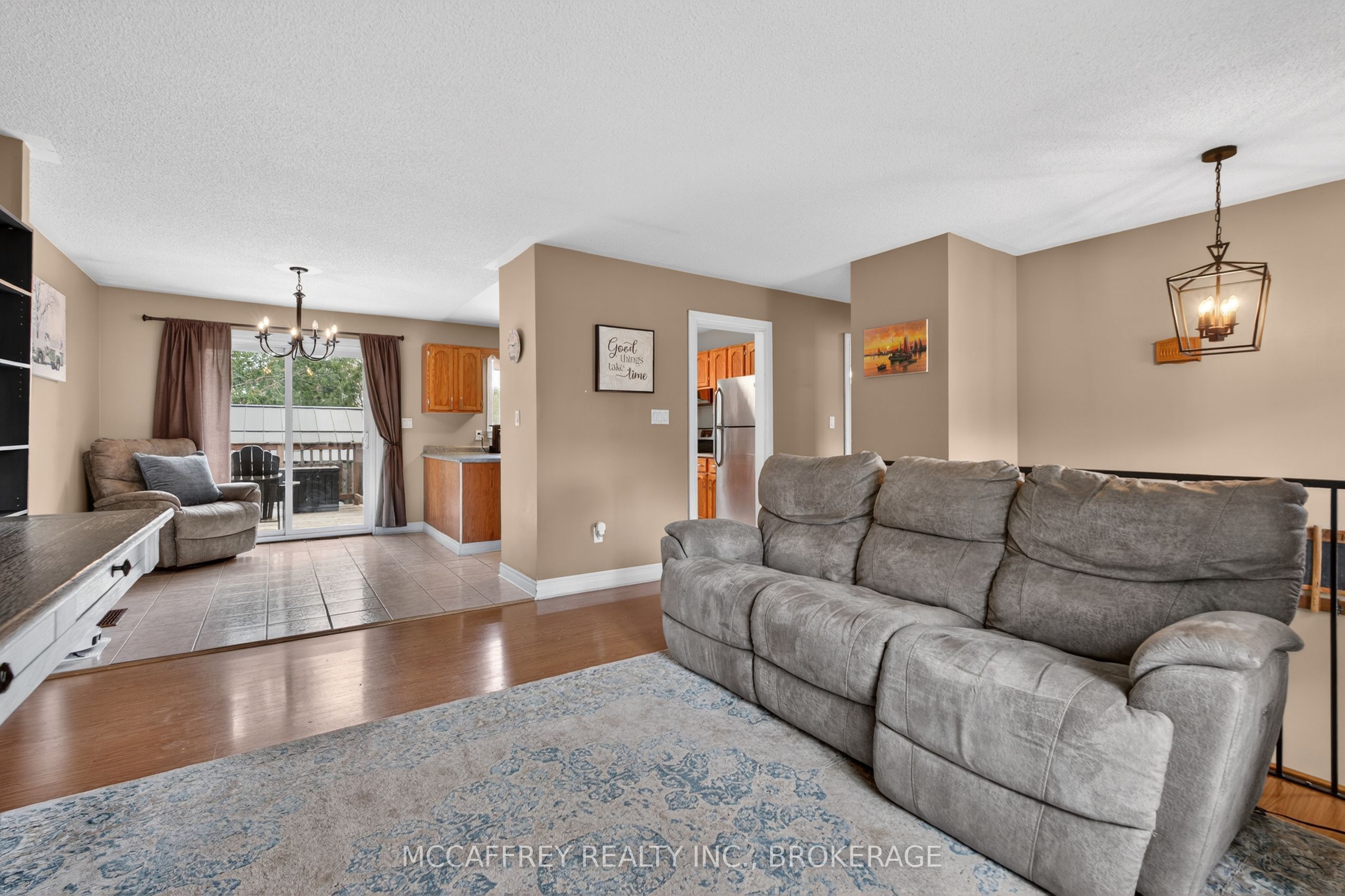 38 William Street Property Photo 6