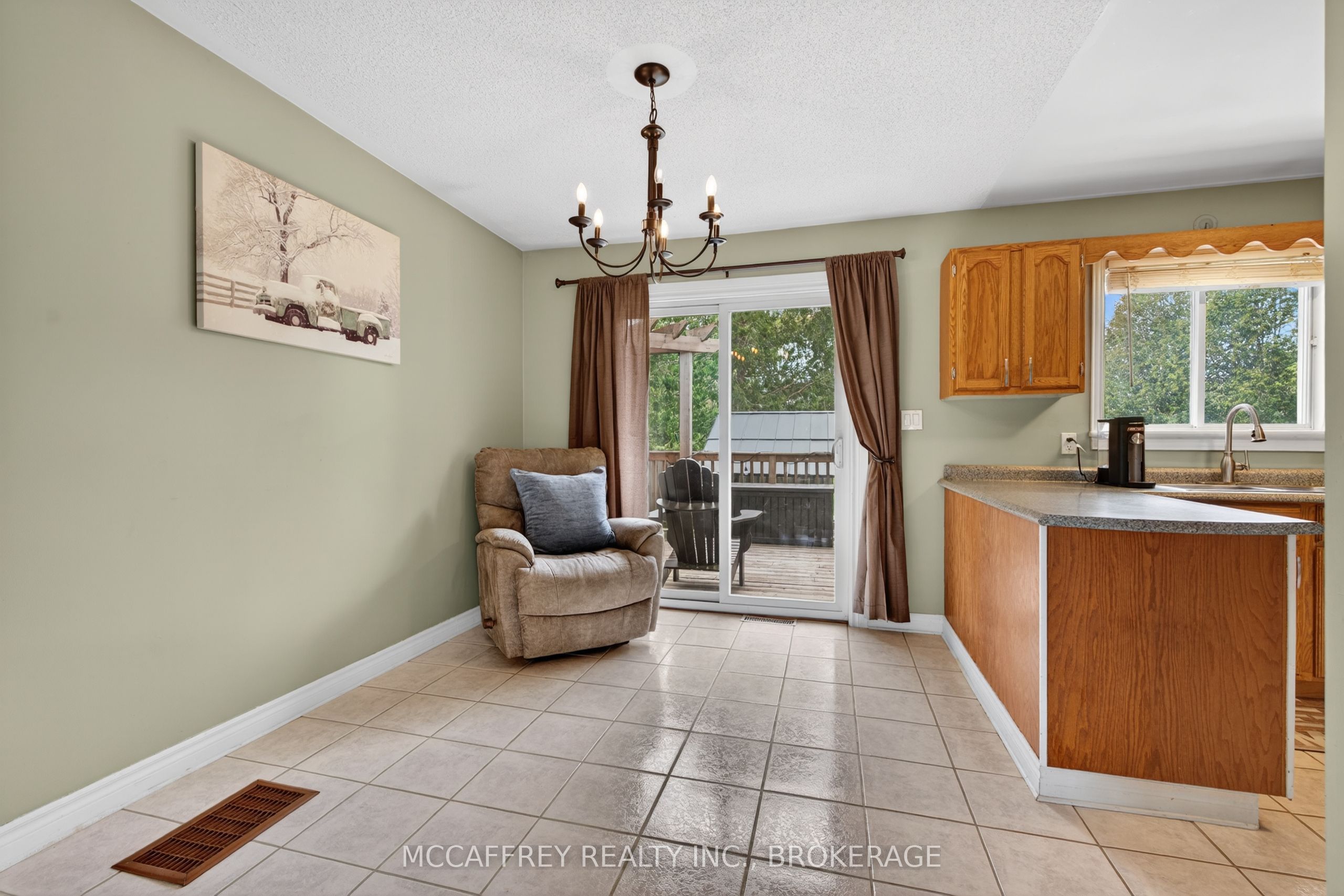 38 William Street Property Photo 7