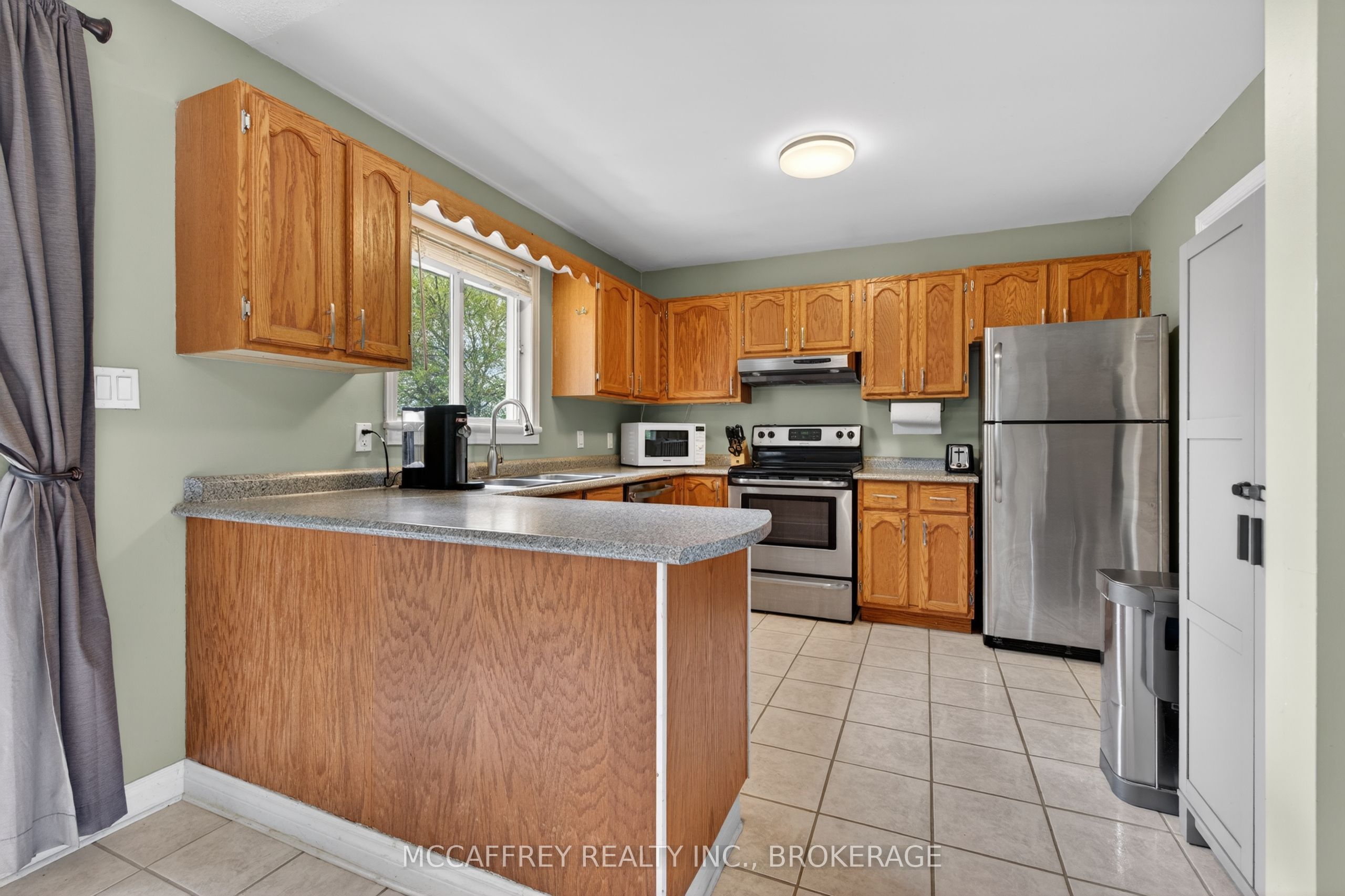 38 William Street Property Photo 9