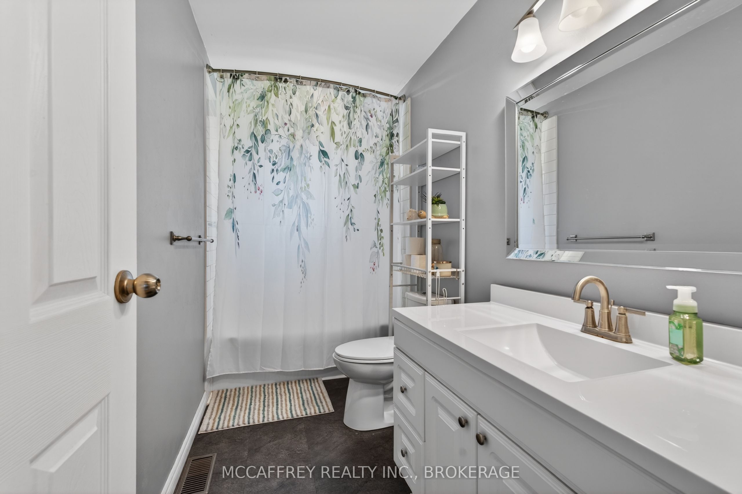 38 William Street Property Photo 16