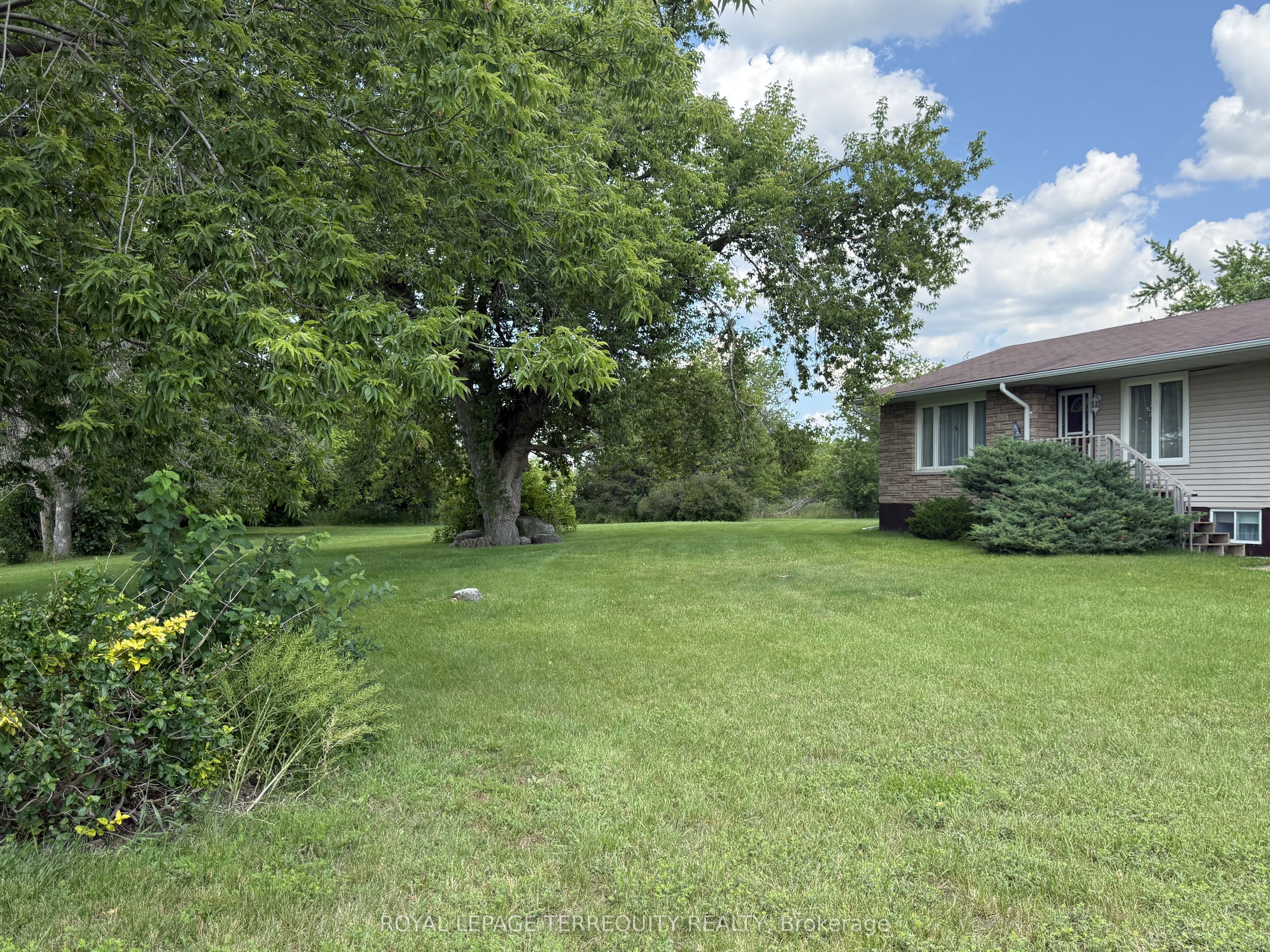 471 County Rd 38 Property Photo 4