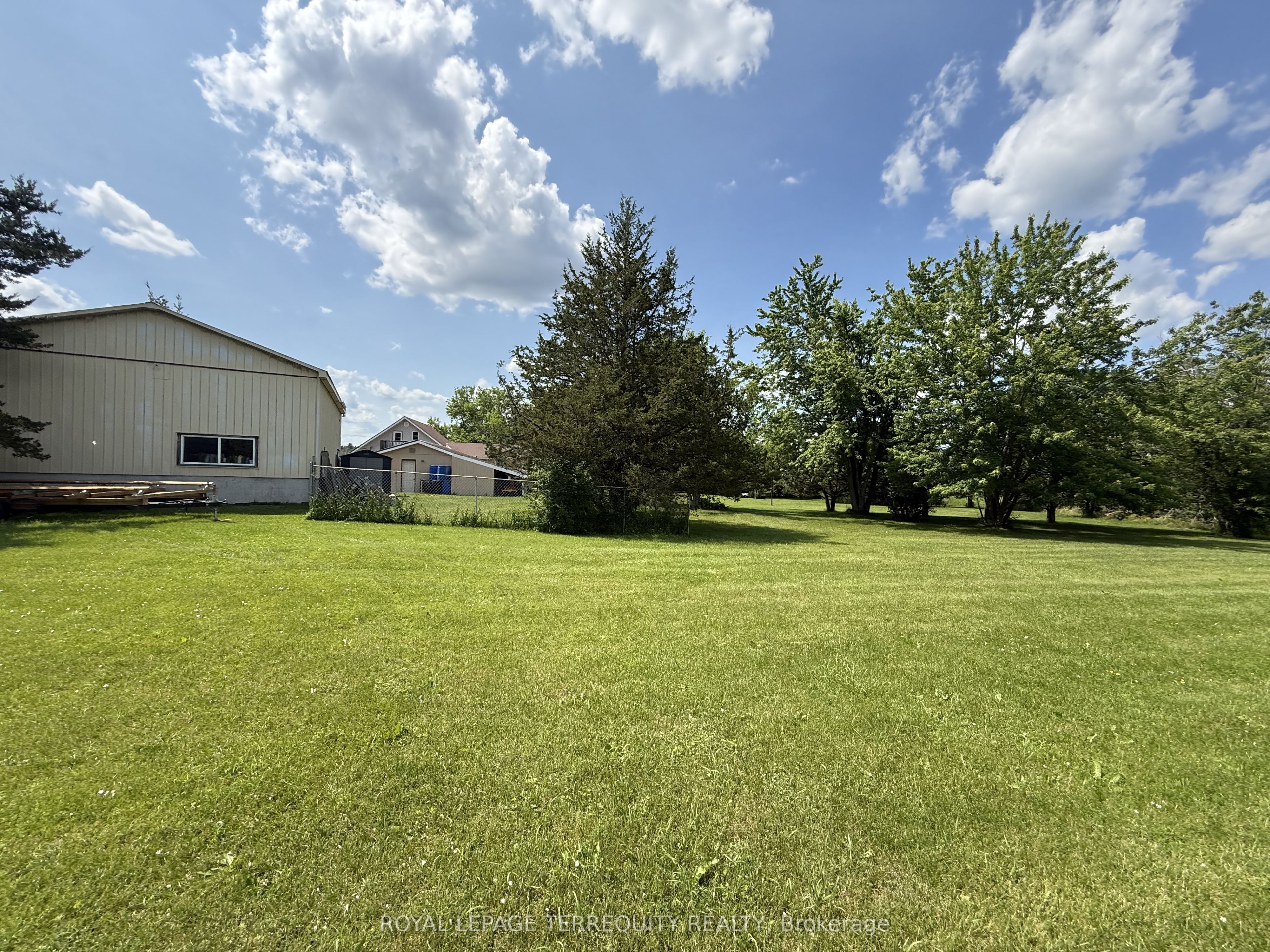 471 County Rd 38 Property Photo 32