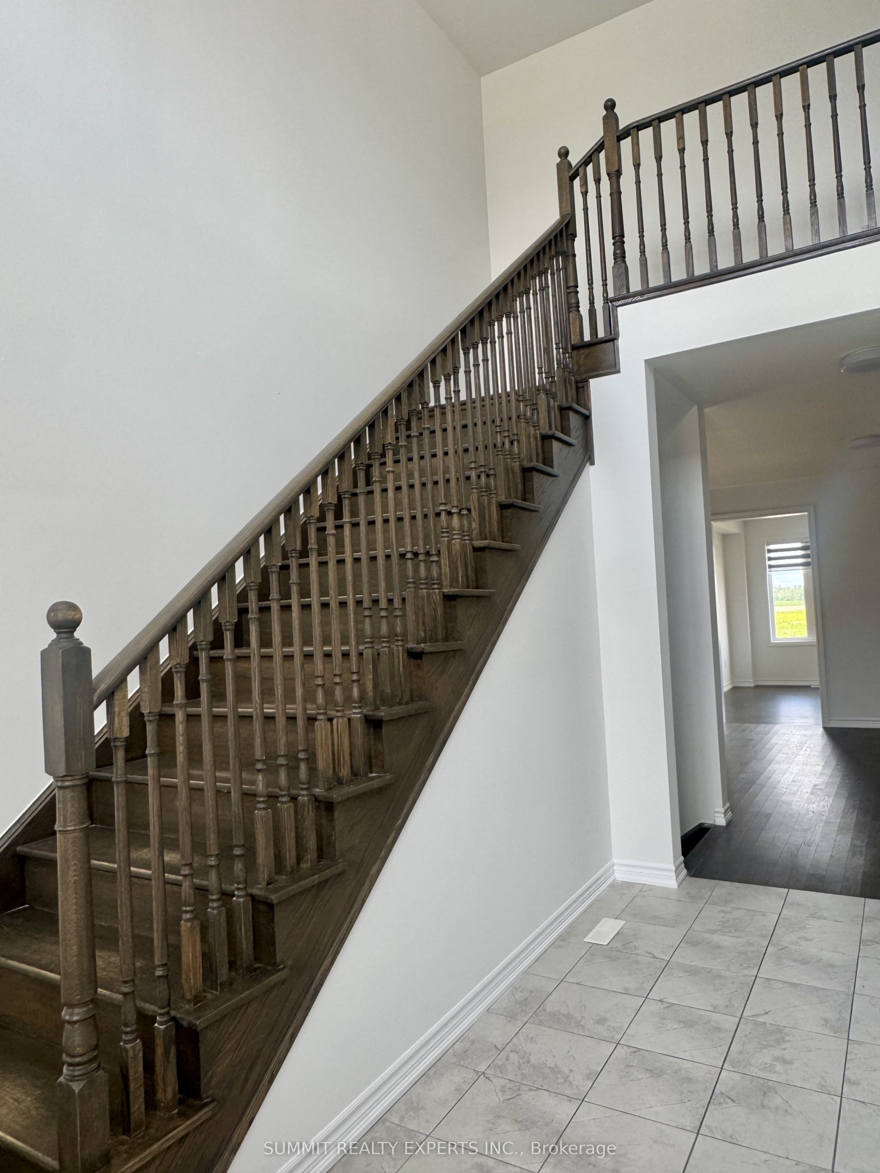 6 E Mackenzie Street E Property Photo 3