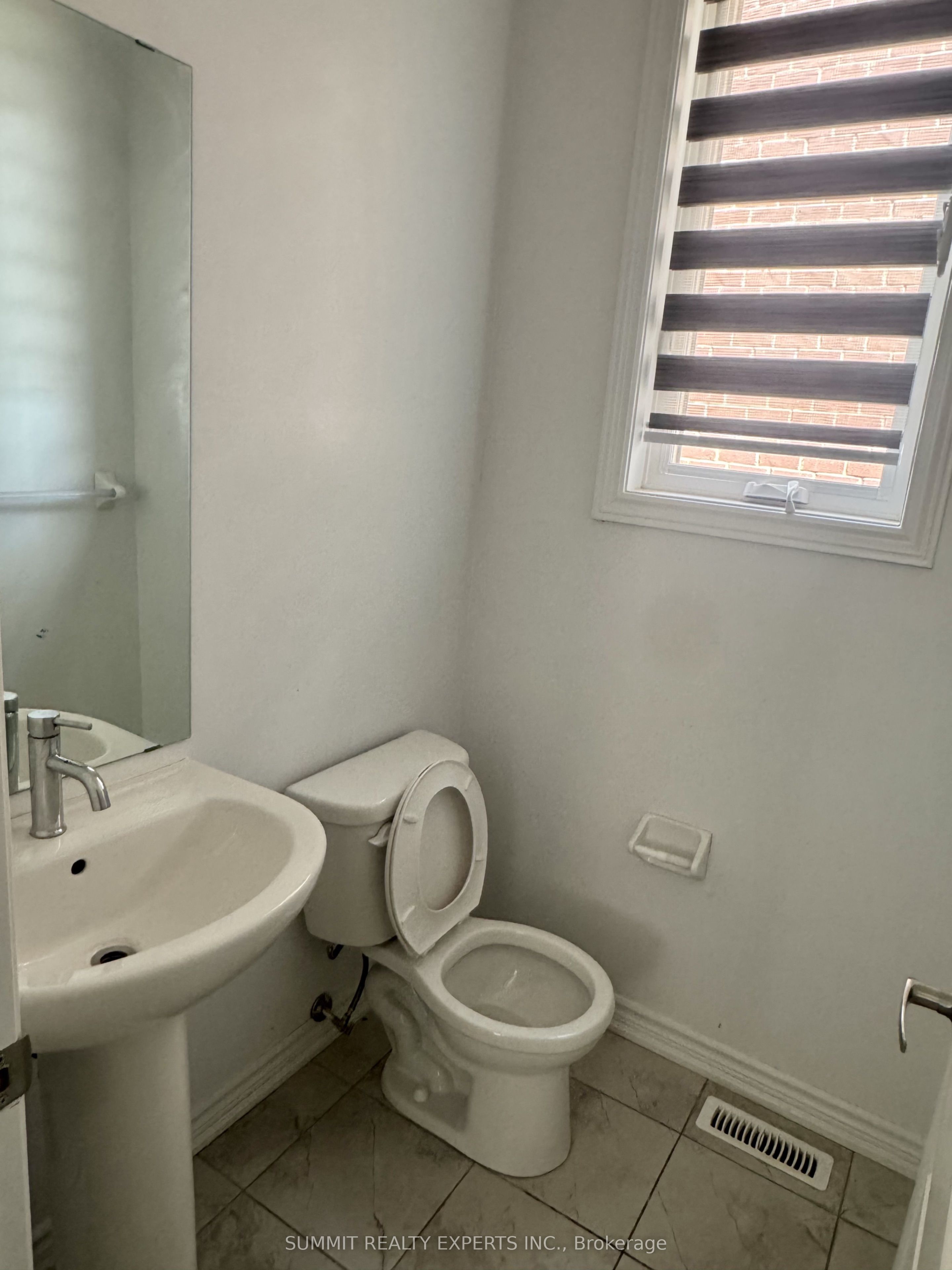 6 E Mackenzie Street E Property Photo 7