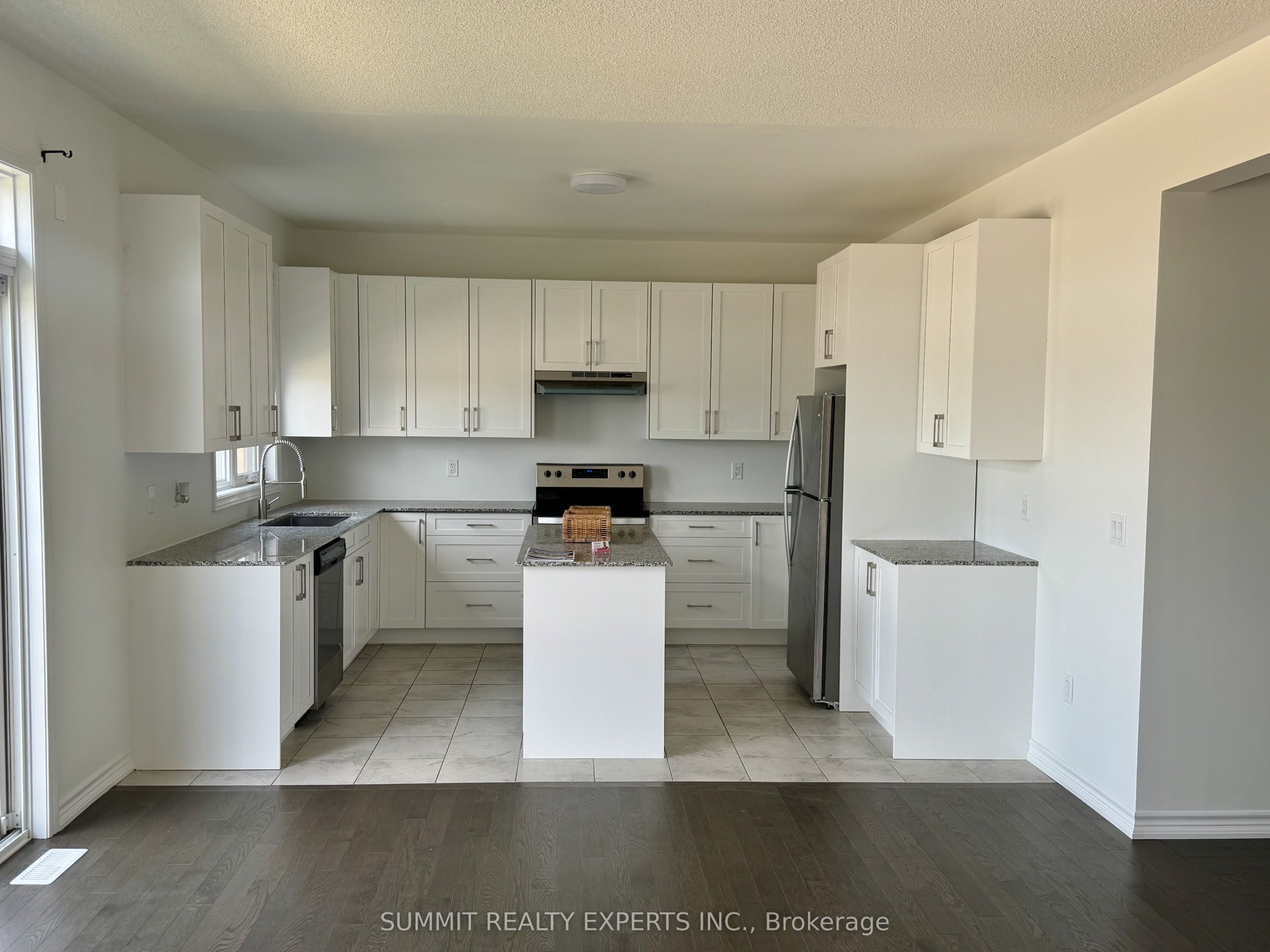 6 E Mackenzie Street E Property Photo 11