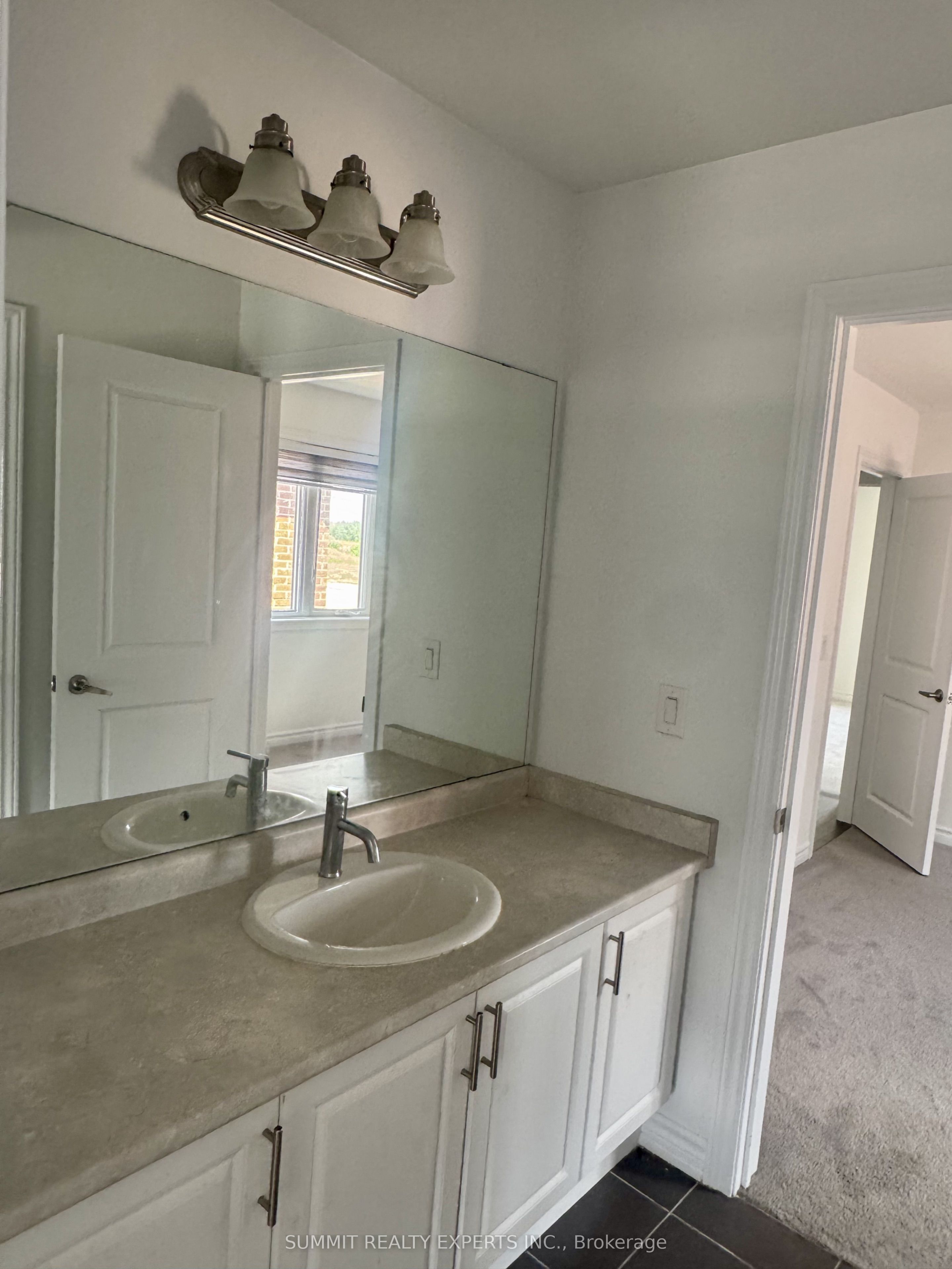 6 E Mackenzie Street E Property Photo 15