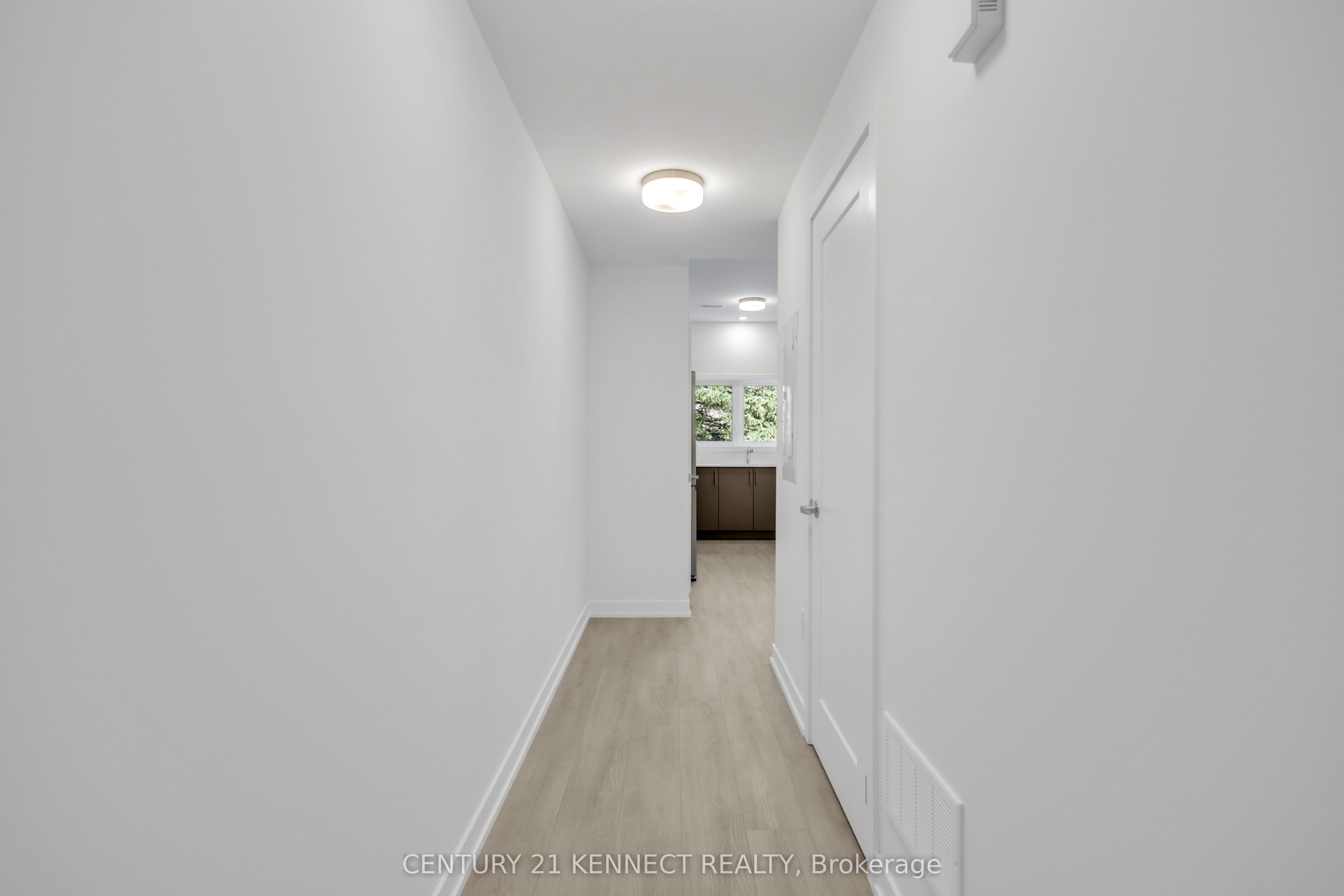 42 Lowes Road W 82 Property Photo 7