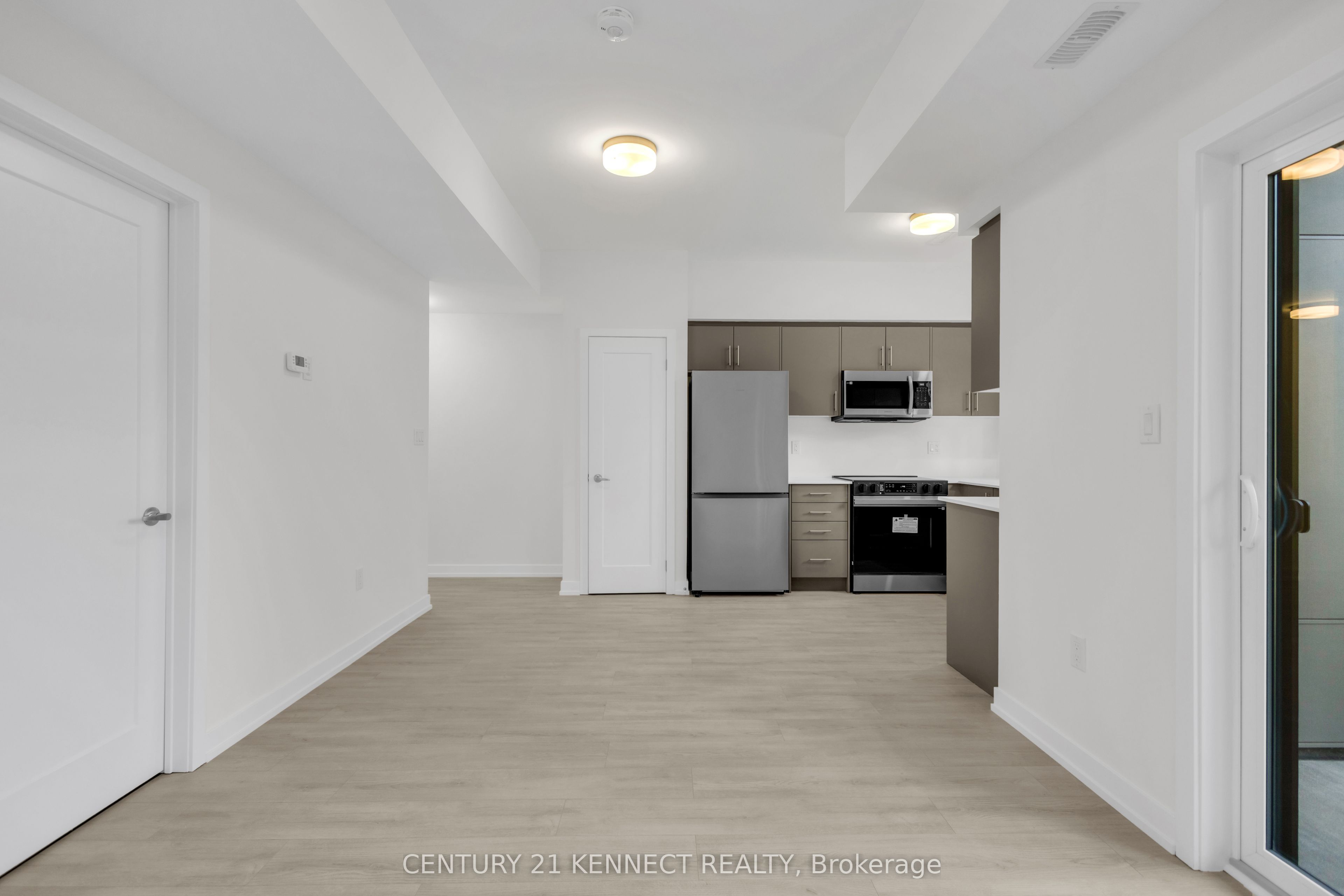 42 Lowes Road W 82 Property Photo 14