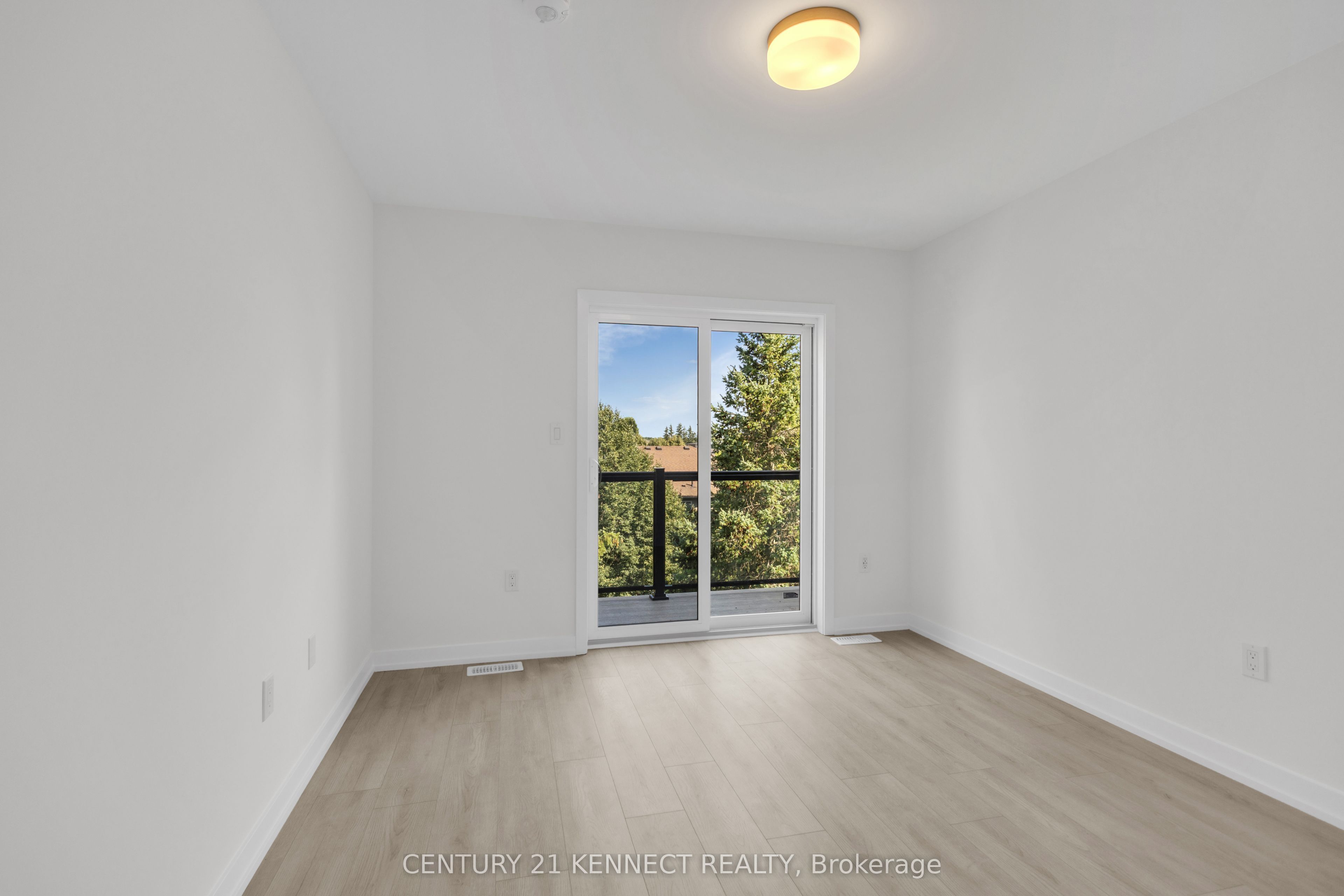 42 Lowes Road W 82 Property Photo 26