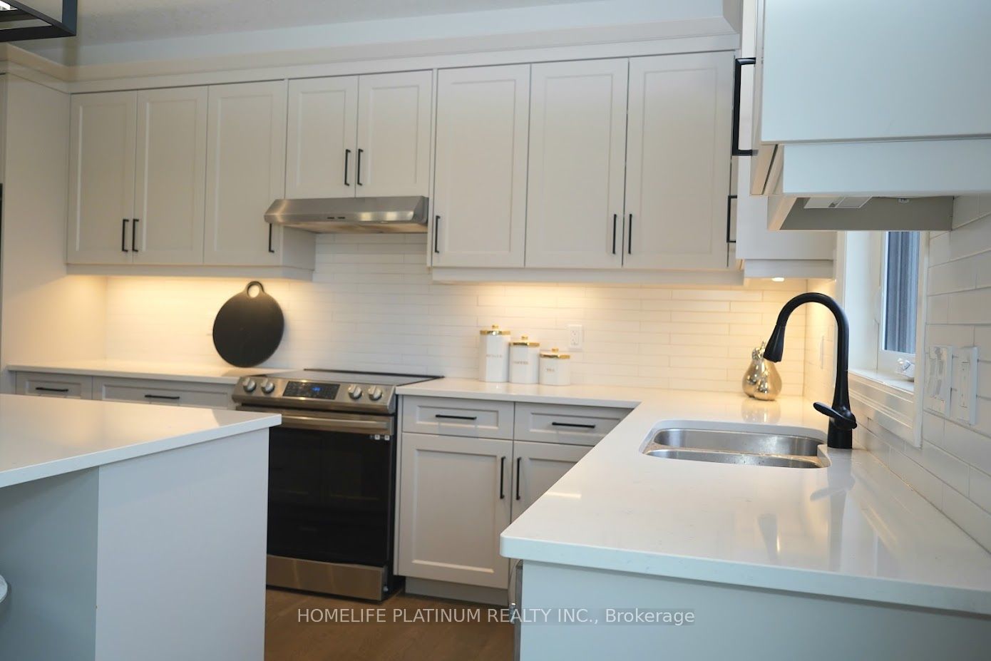 957 Riverbend Road Property Photo 16