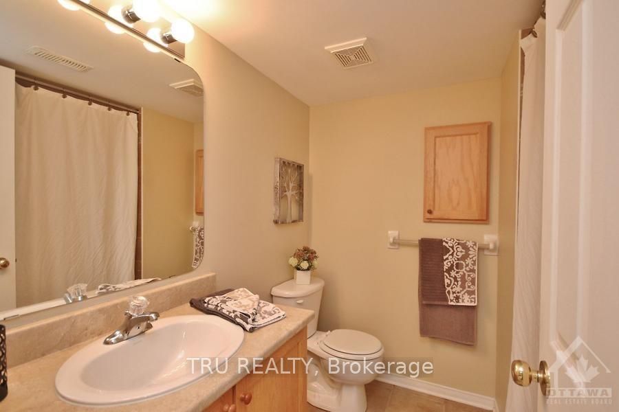 835 Longfields Drive Property Photo 22