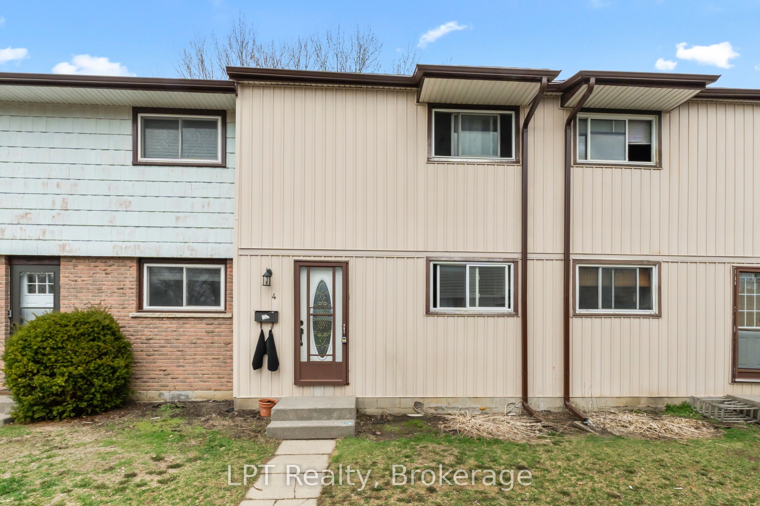 4 Tiffany Place 4 Property Photo 3