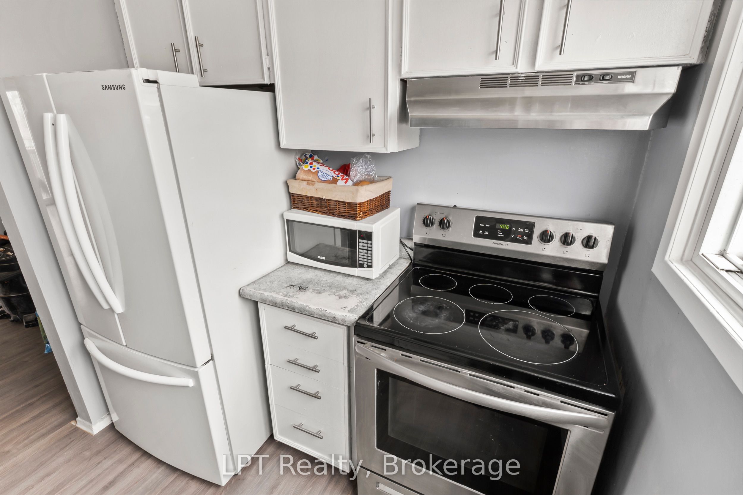 4 Tiffany Place 4 Property Photo 8