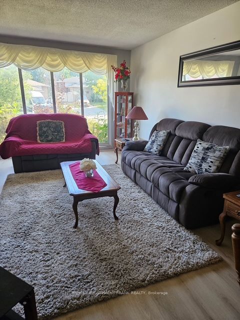 97 Guildwood Drive Property Photo 10