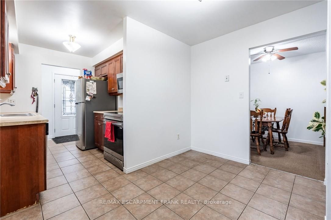 97 Guildwood Drive Property Photo 16