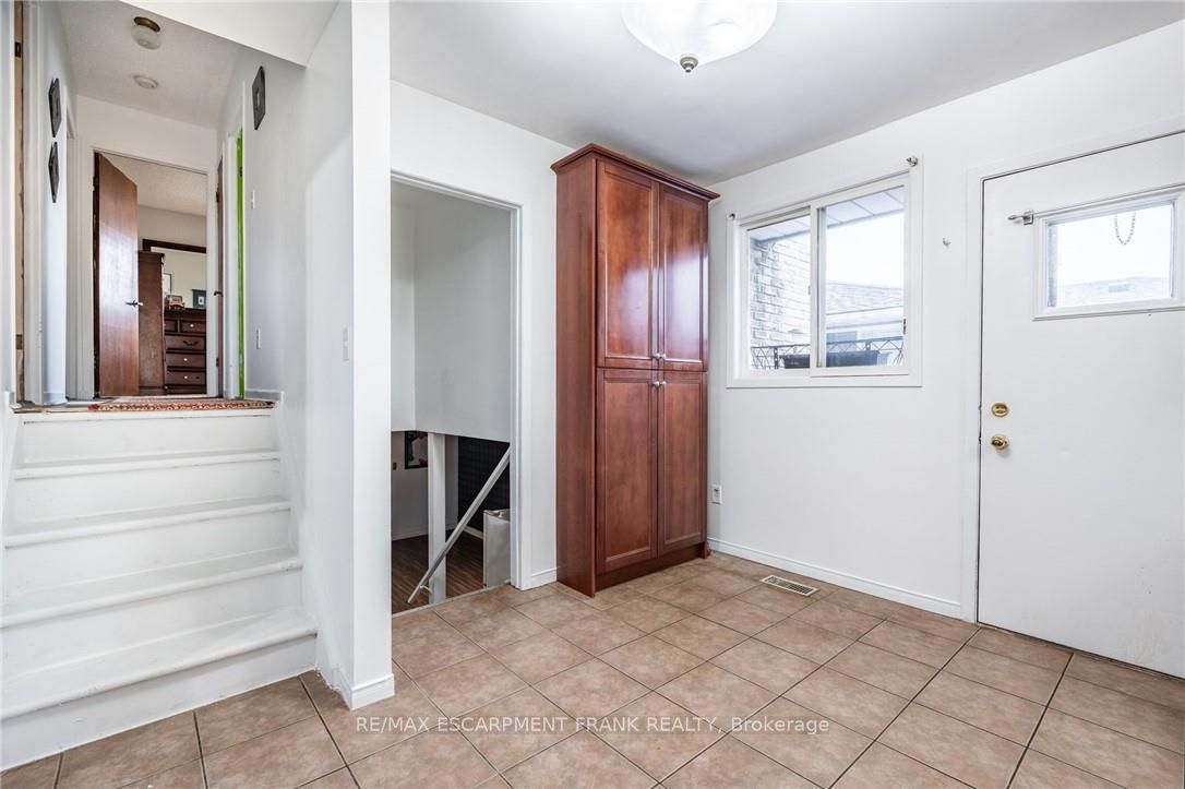 97 Guildwood Drive Property Photo 18